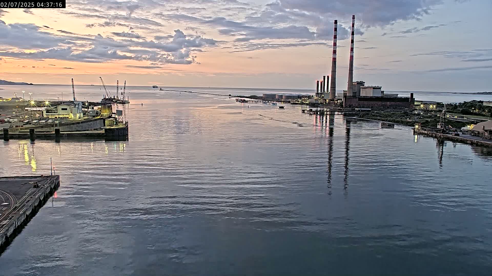 Dublin Bay & Port  Entrance Live Cam - Dublin, Eastern & Midland, Leinster, Ireland