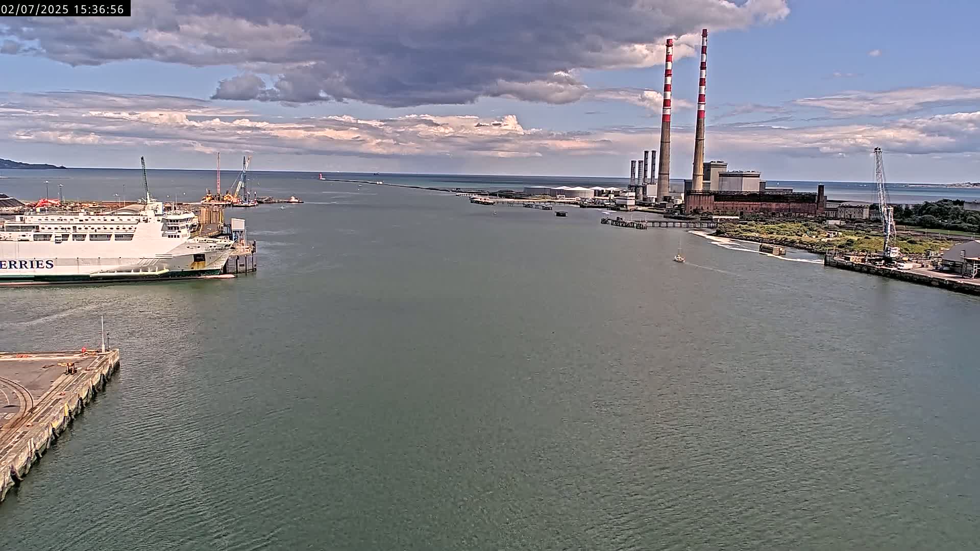 Dublin Bay & Port  Entrance Live Cam - Dublin, Eastern & Midland, Leinster, Ireland