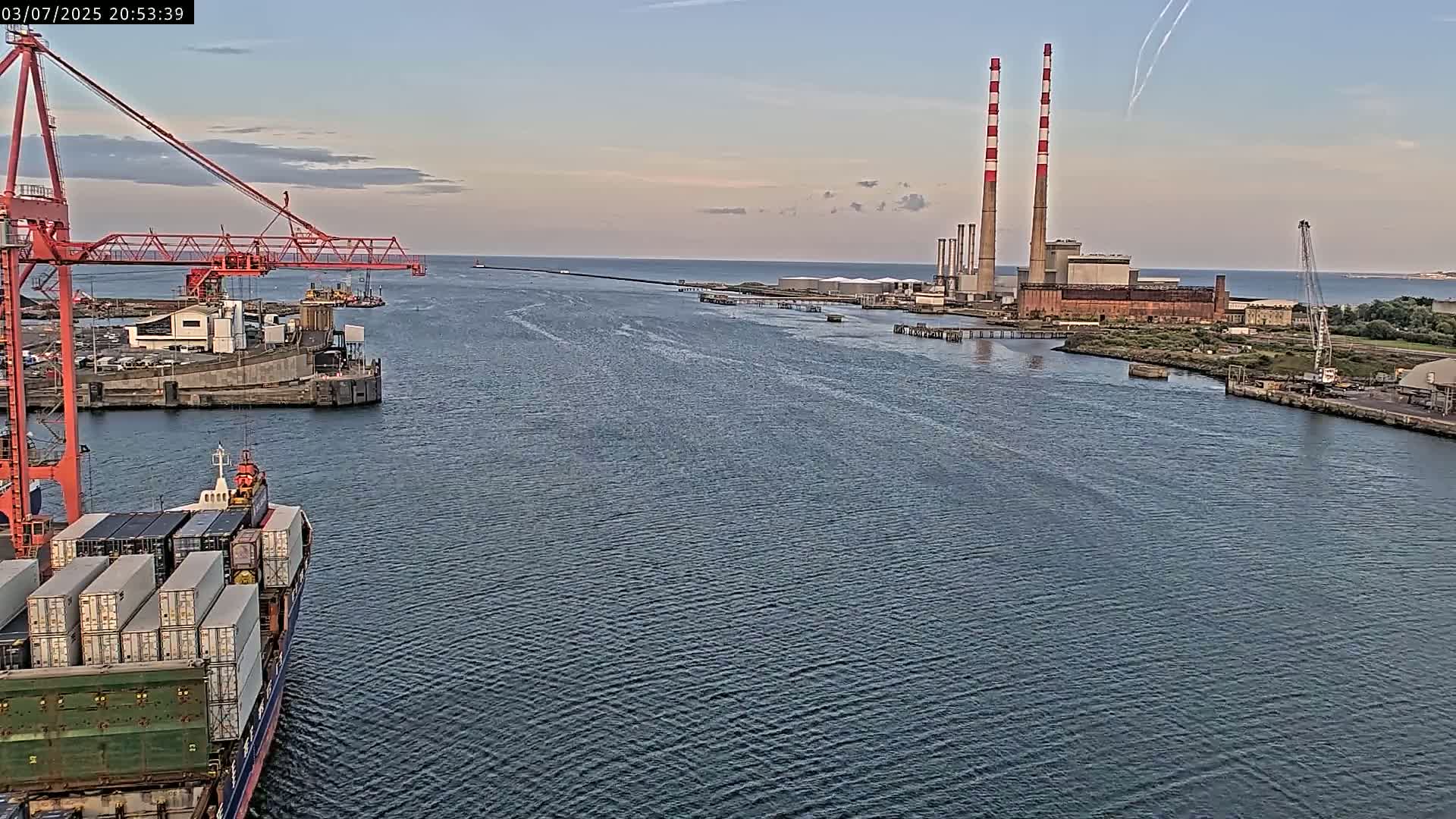 Dublin Bay & Port  Entrance Live Cam - Dublin, Eastern & Midland, Leinster, Ireland