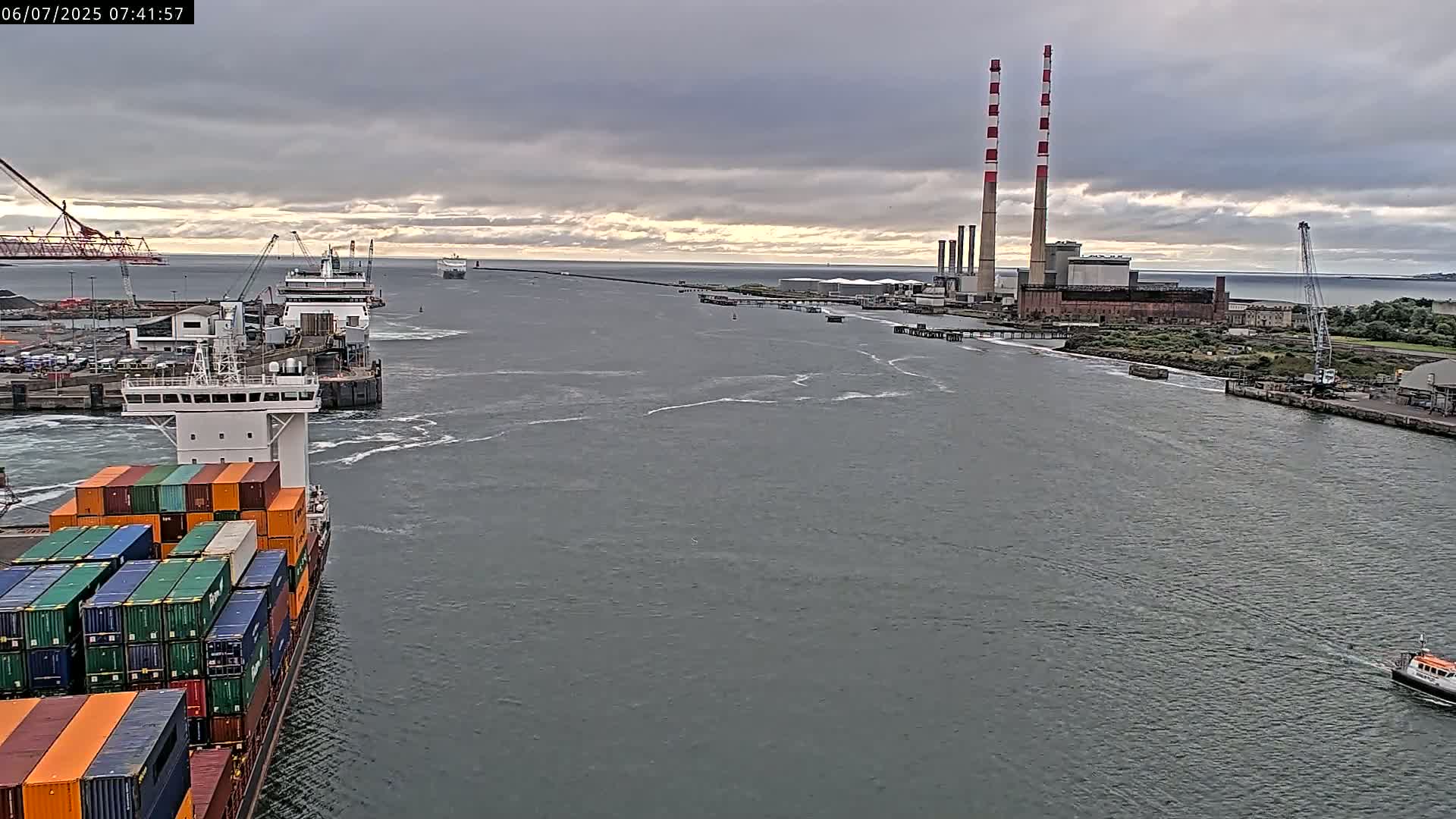 Dublin Bay & Port  Entrance Live Cam - Dublin, Eastern & Midland, Leinster, Ireland