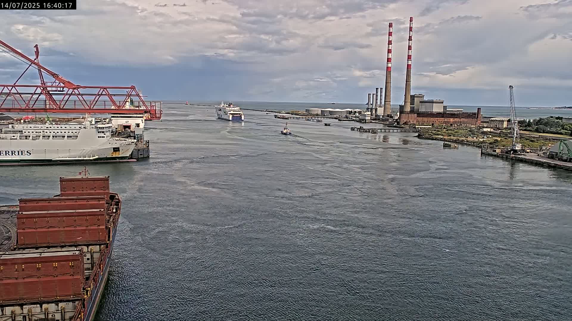 Dublin Bay & Port  Entrance Live Cam - Dublin, Eastern & Midland, Leinster, Ireland