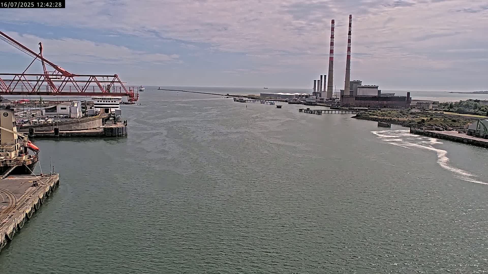 Dublin Bay & Port  Entrance Live Cam - Dublin, Eastern & Midland, Leinster, Ireland