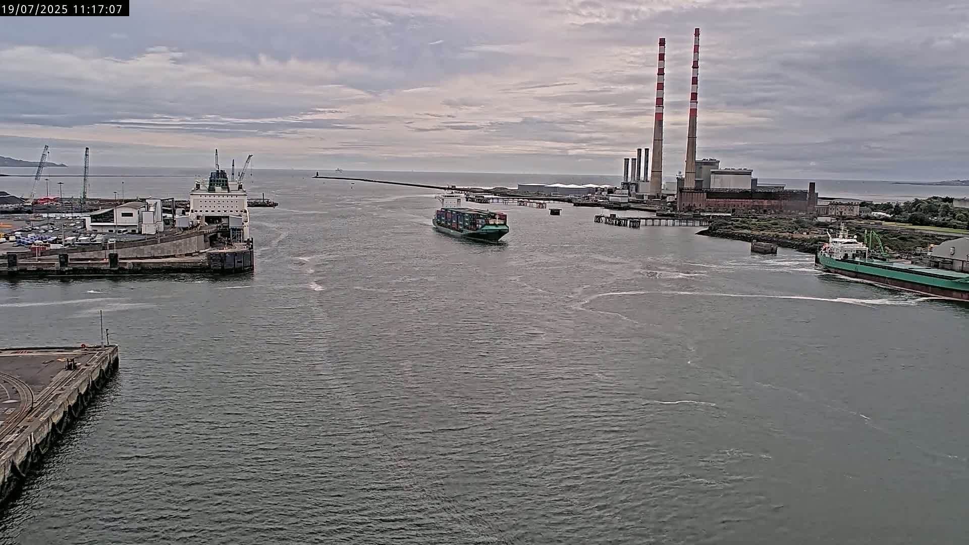 Dublin Bay & Port  Entrance Live Cam - Dublin, Eastern & Midland, Leinster, Ireland