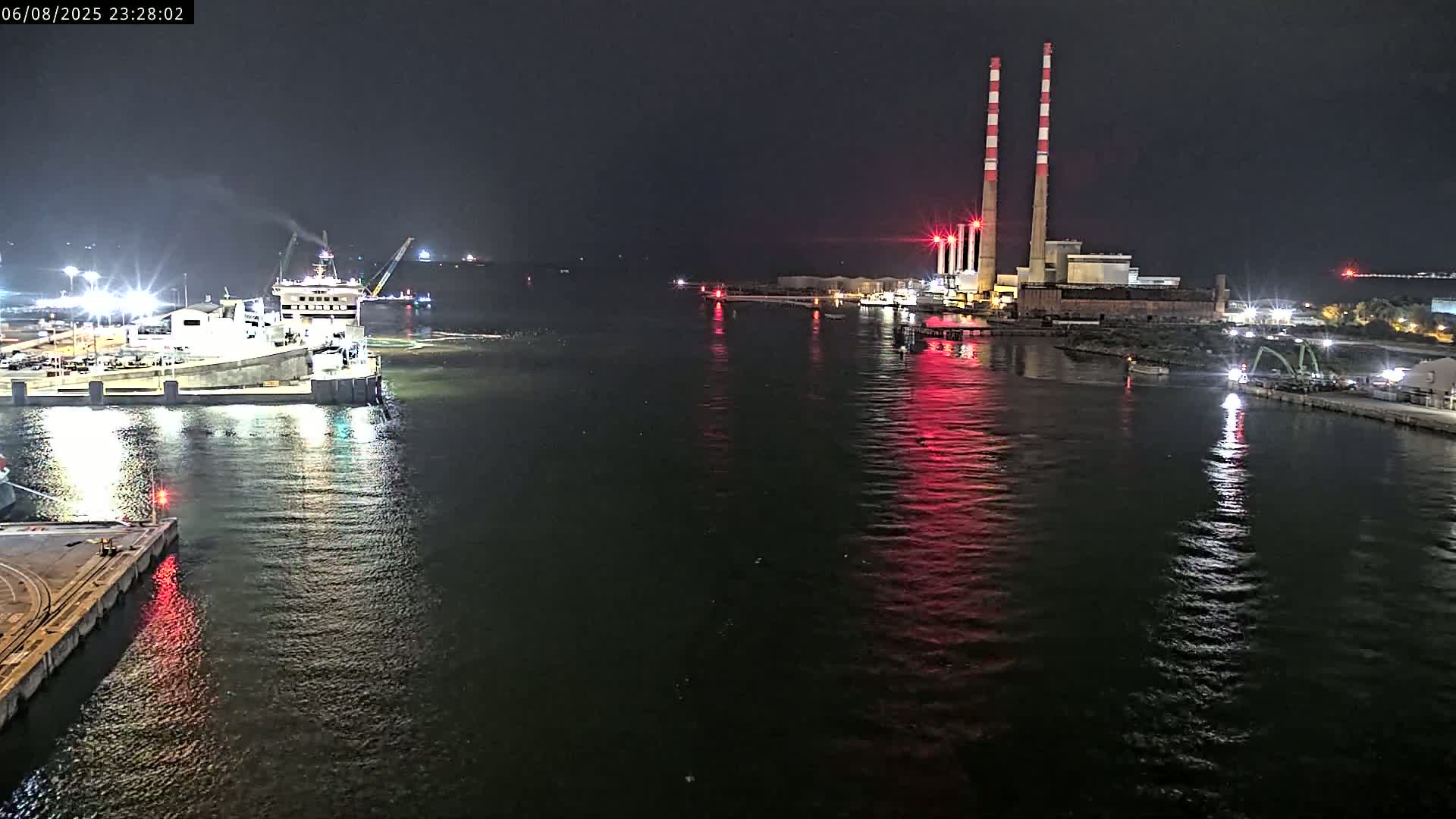 Dublin Bay & Port  Entrance Live Cam - Dublin, Eastern & Midland, Leinster, Ireland