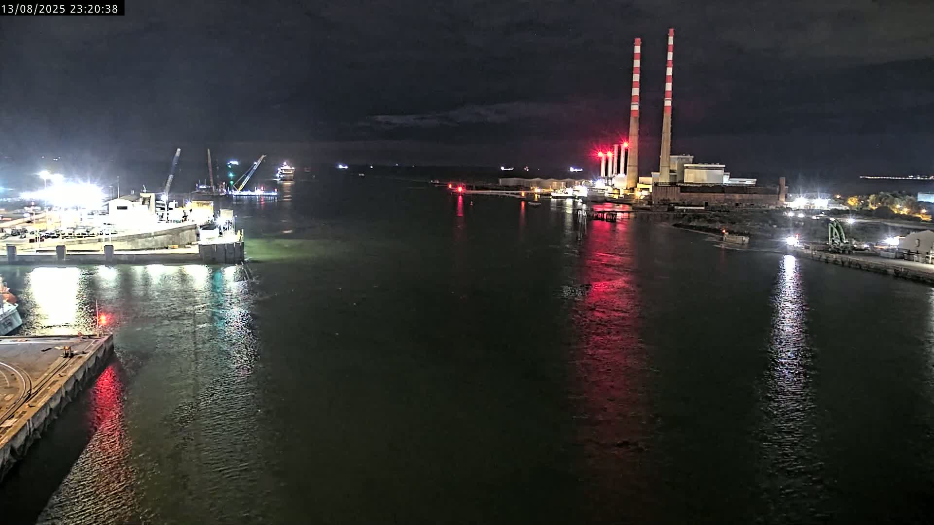Dublin Bay & Port  Entrance Live Cam - Dublin, Eastern & Midland, Leinster, Ireland