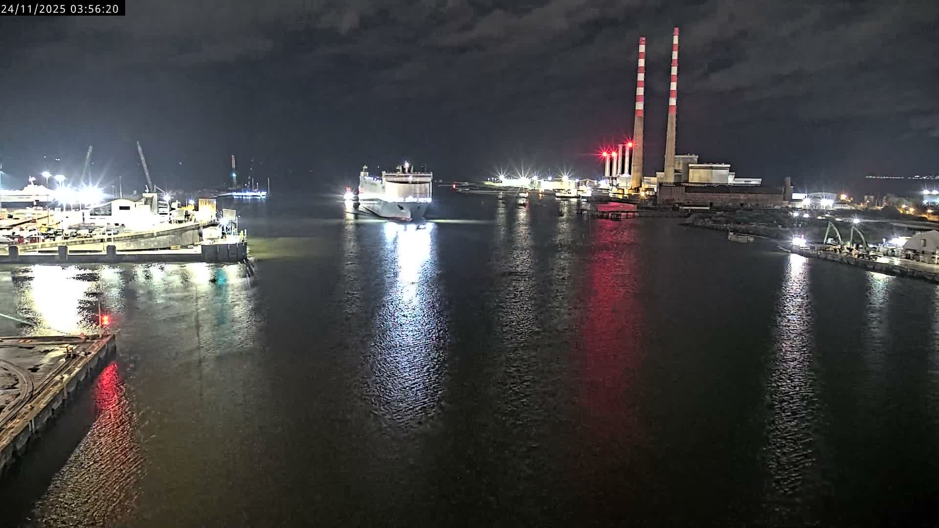 Dublin Bay & Port  Entrance Live Cam - Dublin, Eastern & Midland, Leinster, Ireland
