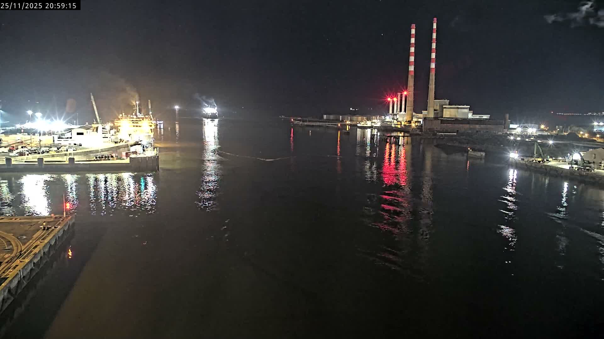 Dublin Bay & Port  Entrance Live Cam - Dublin, Eastern & Midland, Leinster, Ireland