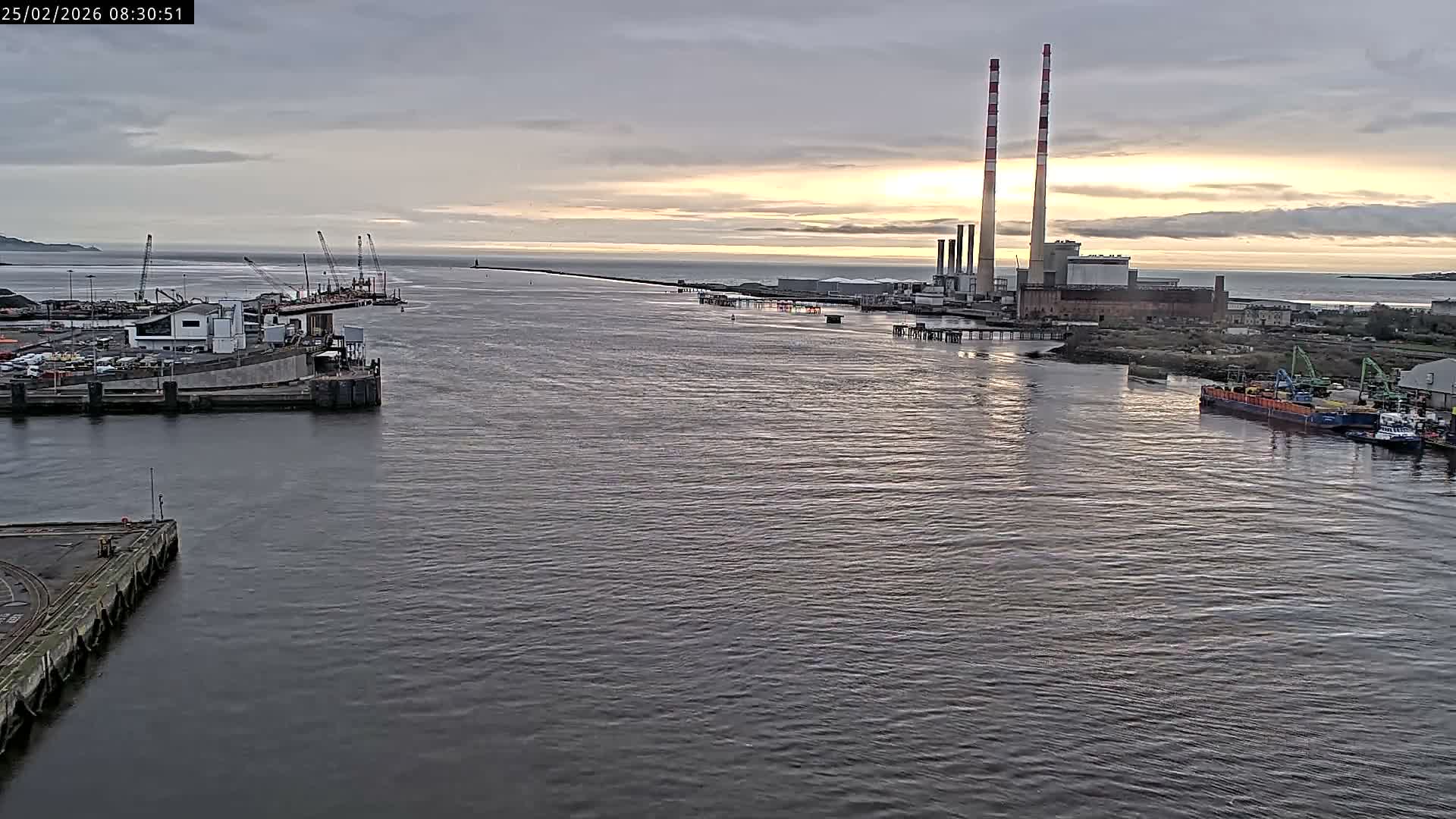 Dublin Bay & Port  Entrance Live Cam - Dublin, Eastern & Midland, Leinster, Ireland