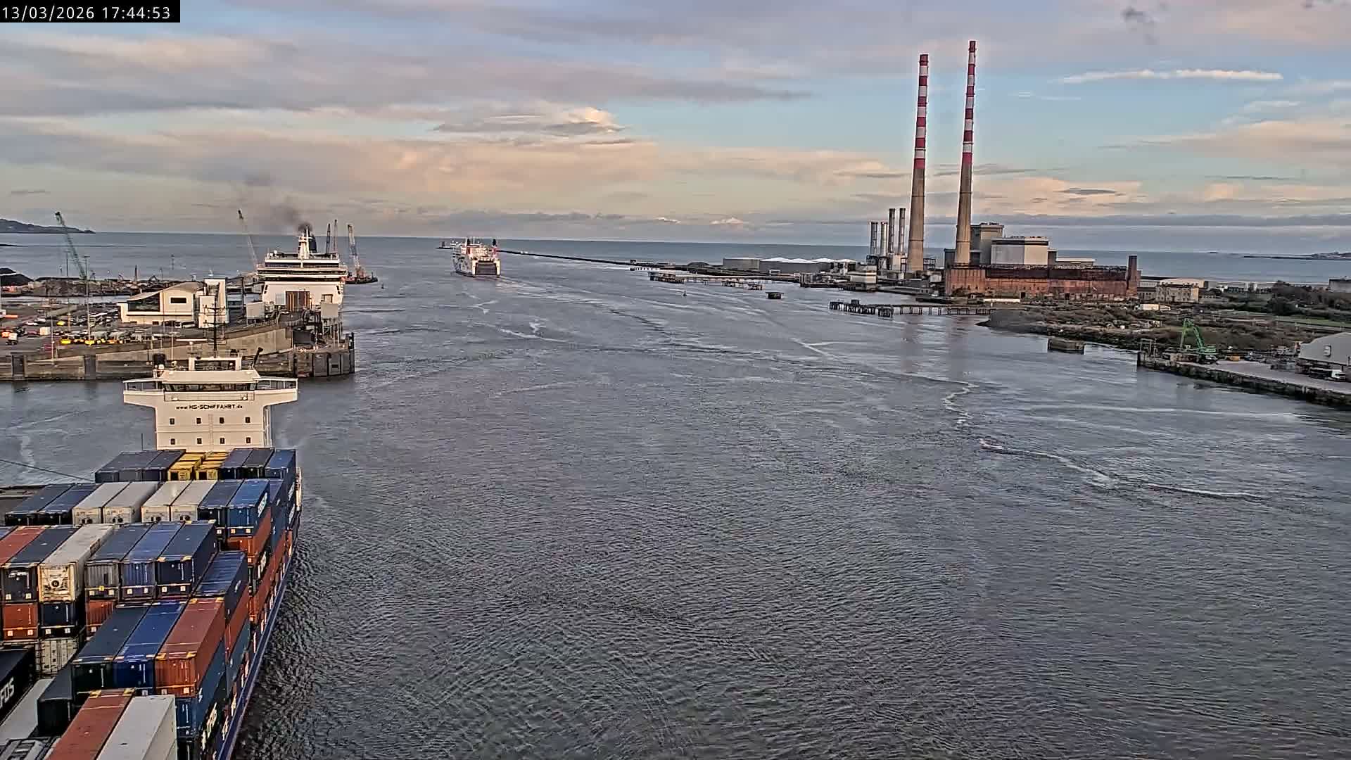 Dublin Bay & Port  Entrance Live Cam - Dublin, Eastern & Midland, Leinster, Ireland