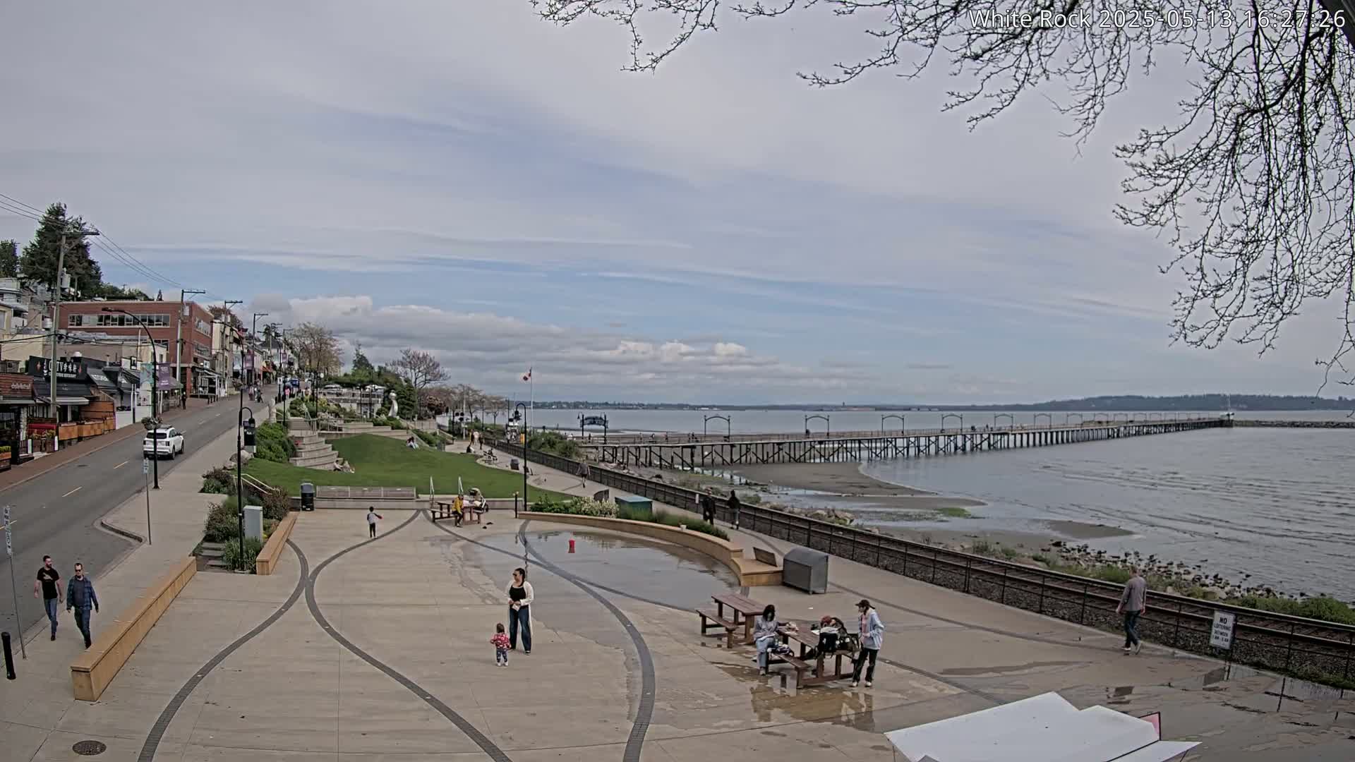 White Rock City & Pier Live Cam - White Rock, Metro Vancouver, British Columbia, Canada