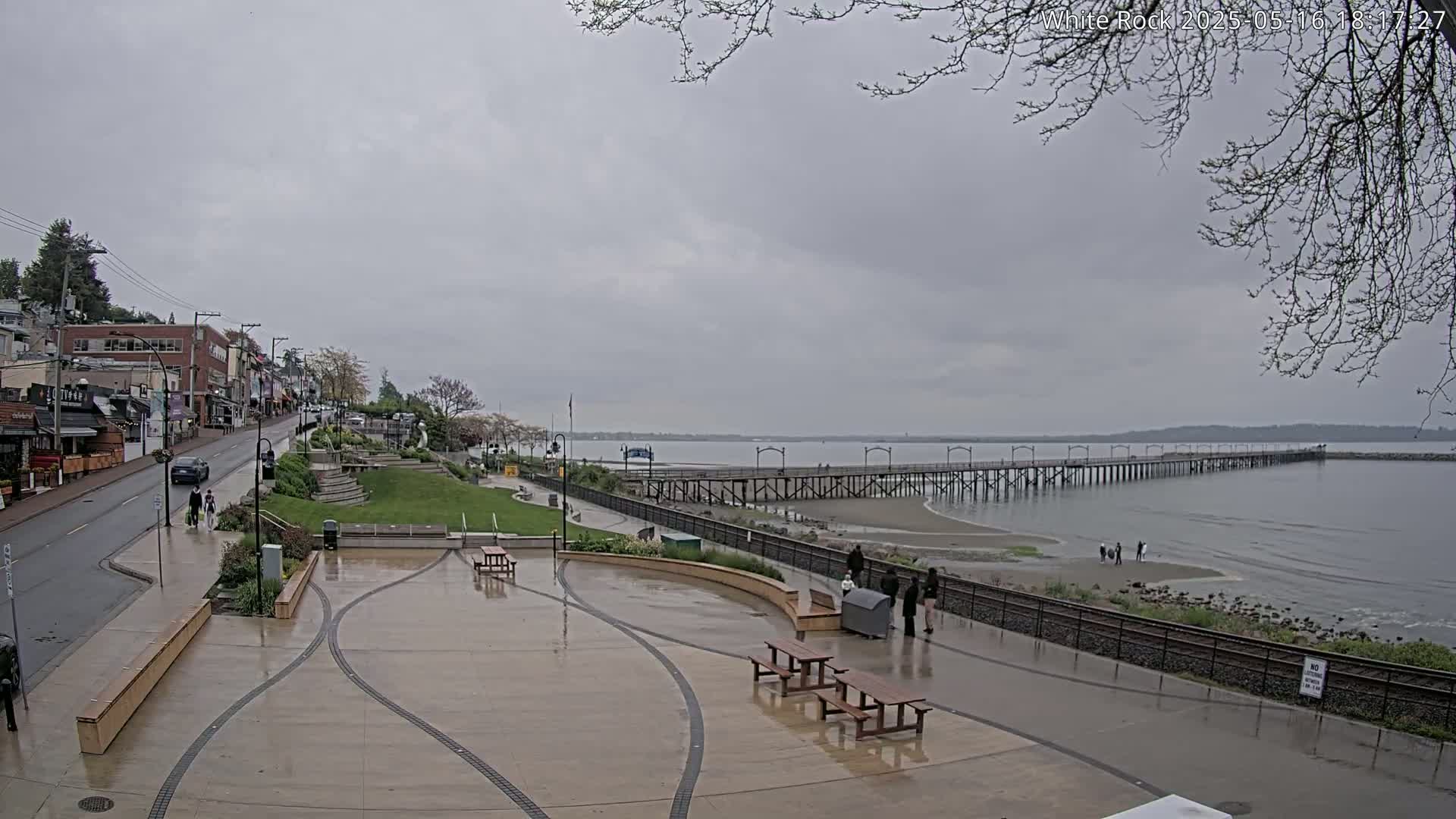White Rock City & Pier Live Cam - White Rock, Metro Vancouver, British Columbia, Canada