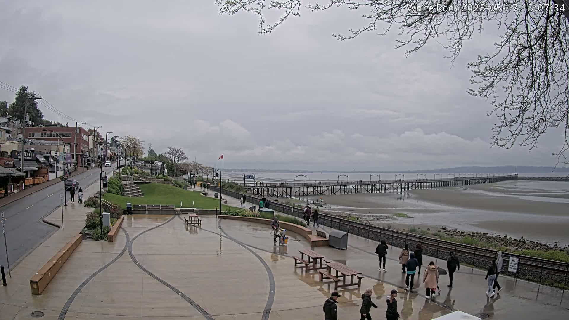 White Rock City & Pier Live Cam - White Rock, Metro Vancouver, British Columbia, Canada