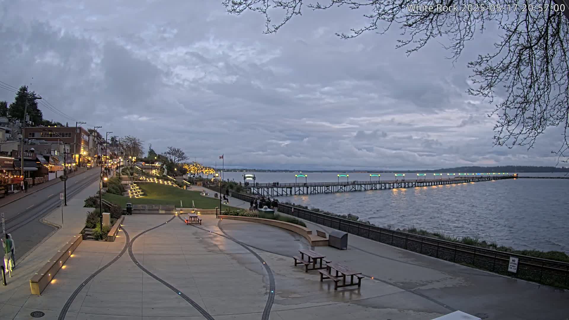 White Rock City & Pier Live Cam - White Rock, Metro Vancouver, British Columbia, Canada