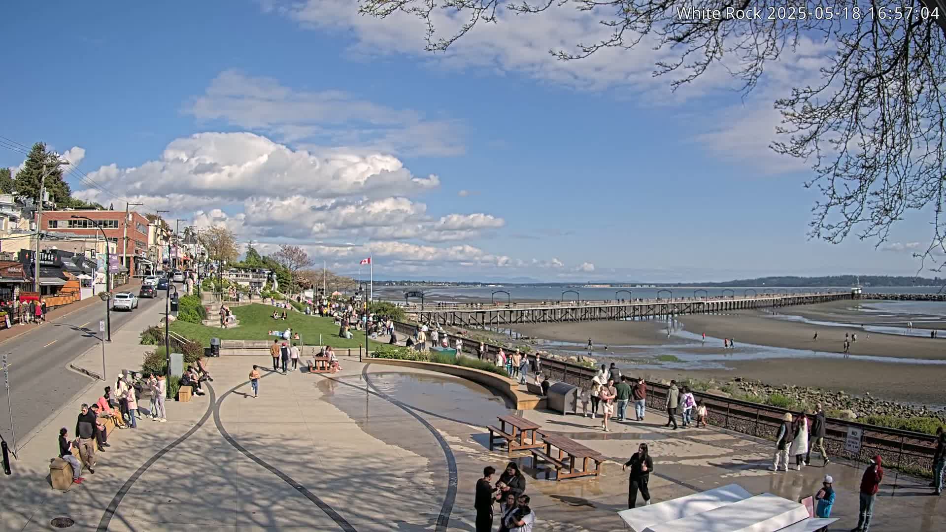 White Rock City & Pier Live Cam - White Rock, Metro Vancouver, British Columbia, Canada