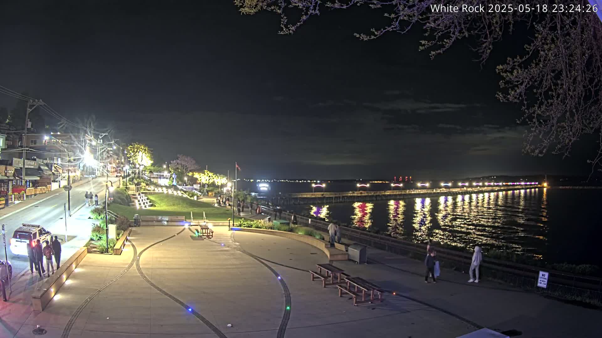 White Rock City & Pier Live Cam - White Rock, Metro Vancouver, British Columbia, Canada