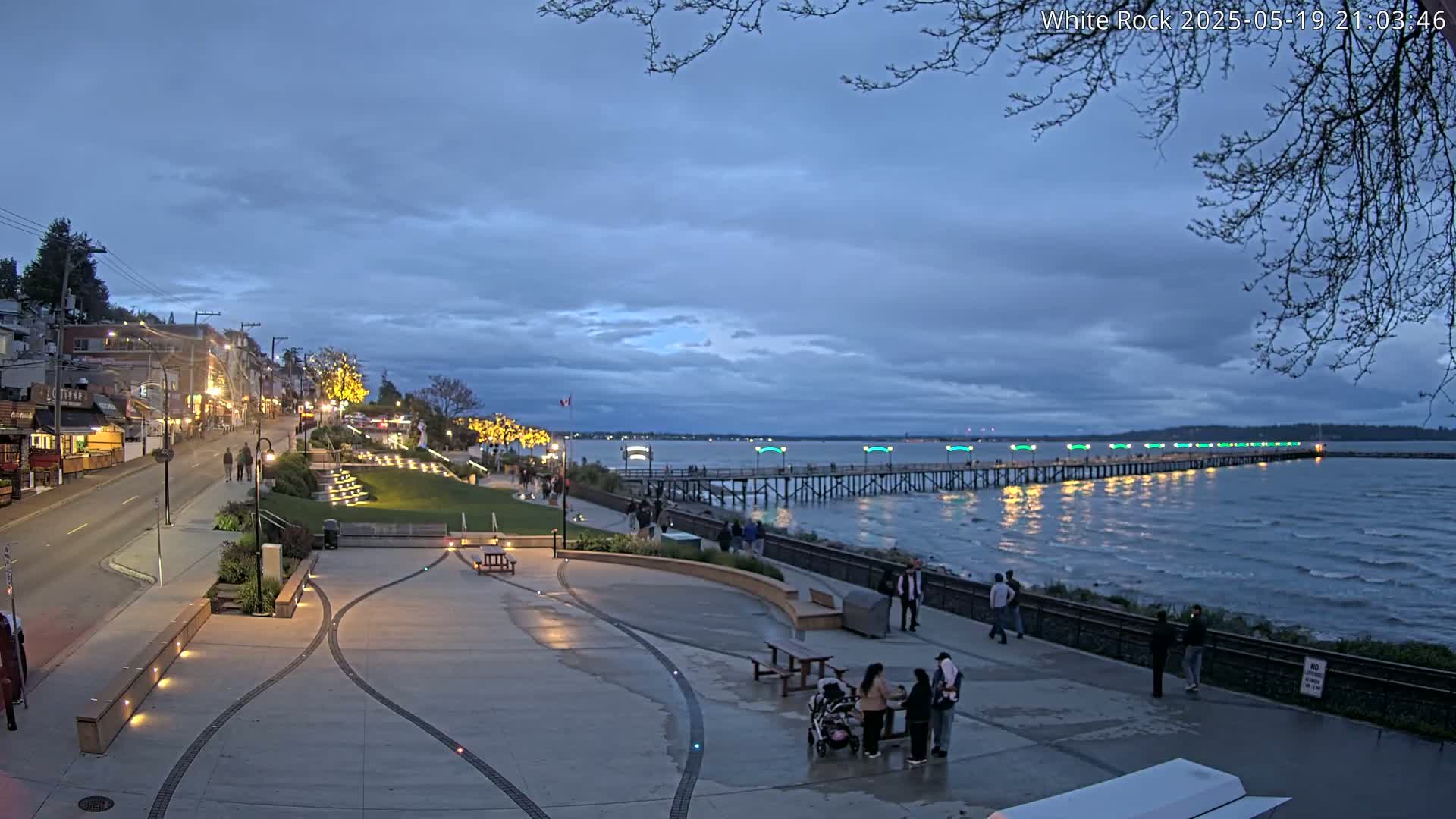 White Rock City & Pier Live Cam - White Rock, Metro Vancouver, British Columbia, Canada