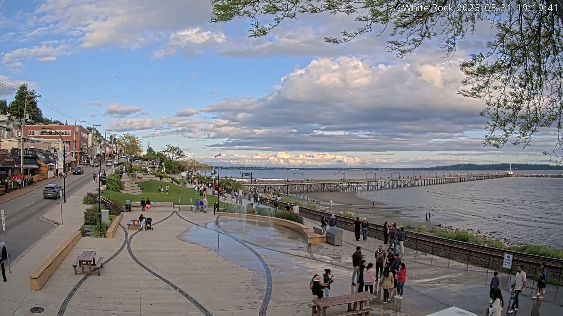 White Rock City & Pier Live Cam - White Rock, Metro Vancouver, British Columbia, Canada