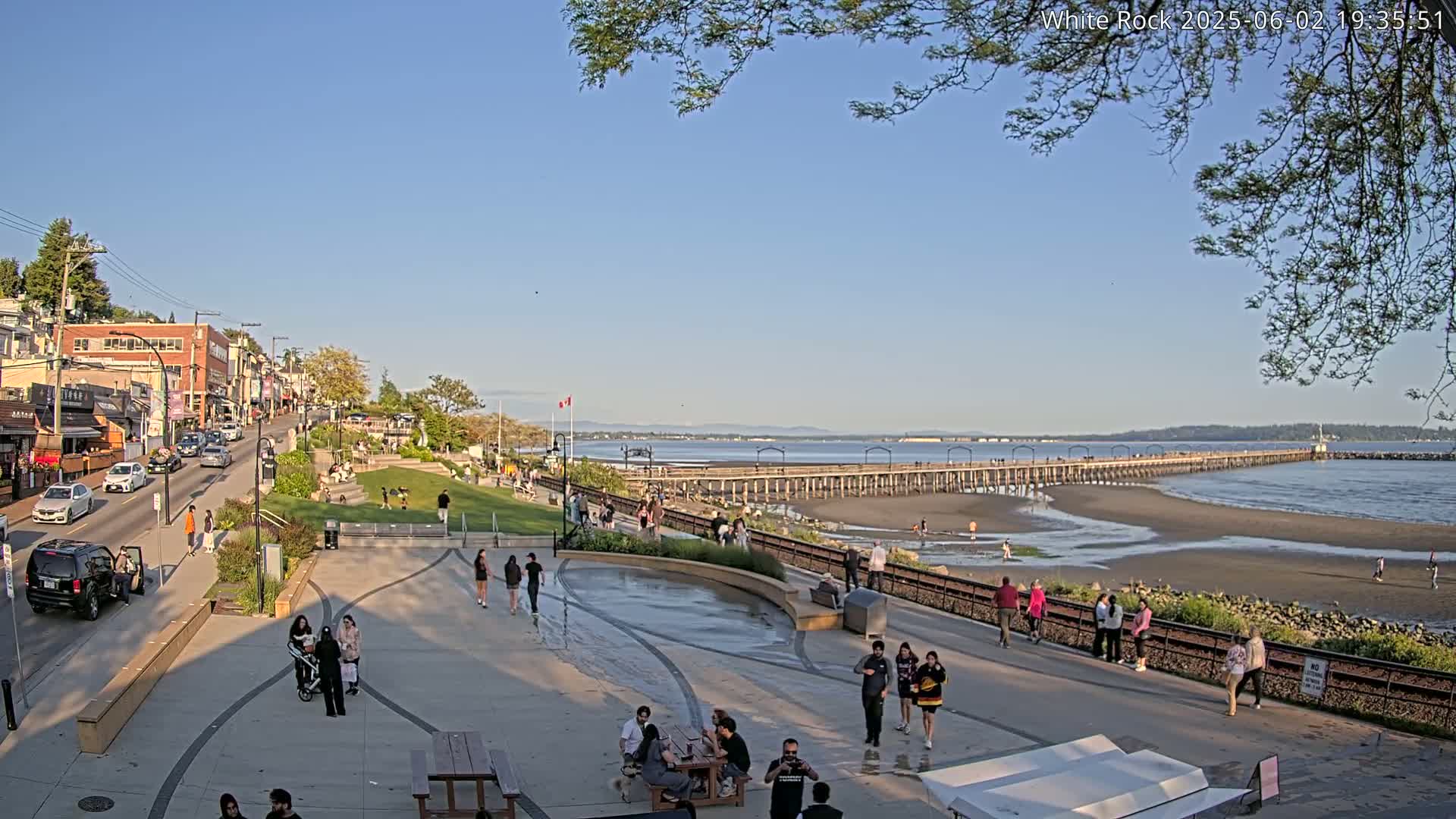 White Rock City & Pier Live Cam - White Rock, Metro Vancouver, British Columbia, Canada