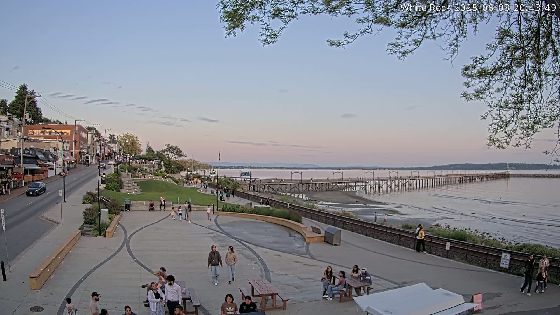 White Rock City & Pier Live Cam - White Rock, Metro Vancouver, British Columbia, Canada