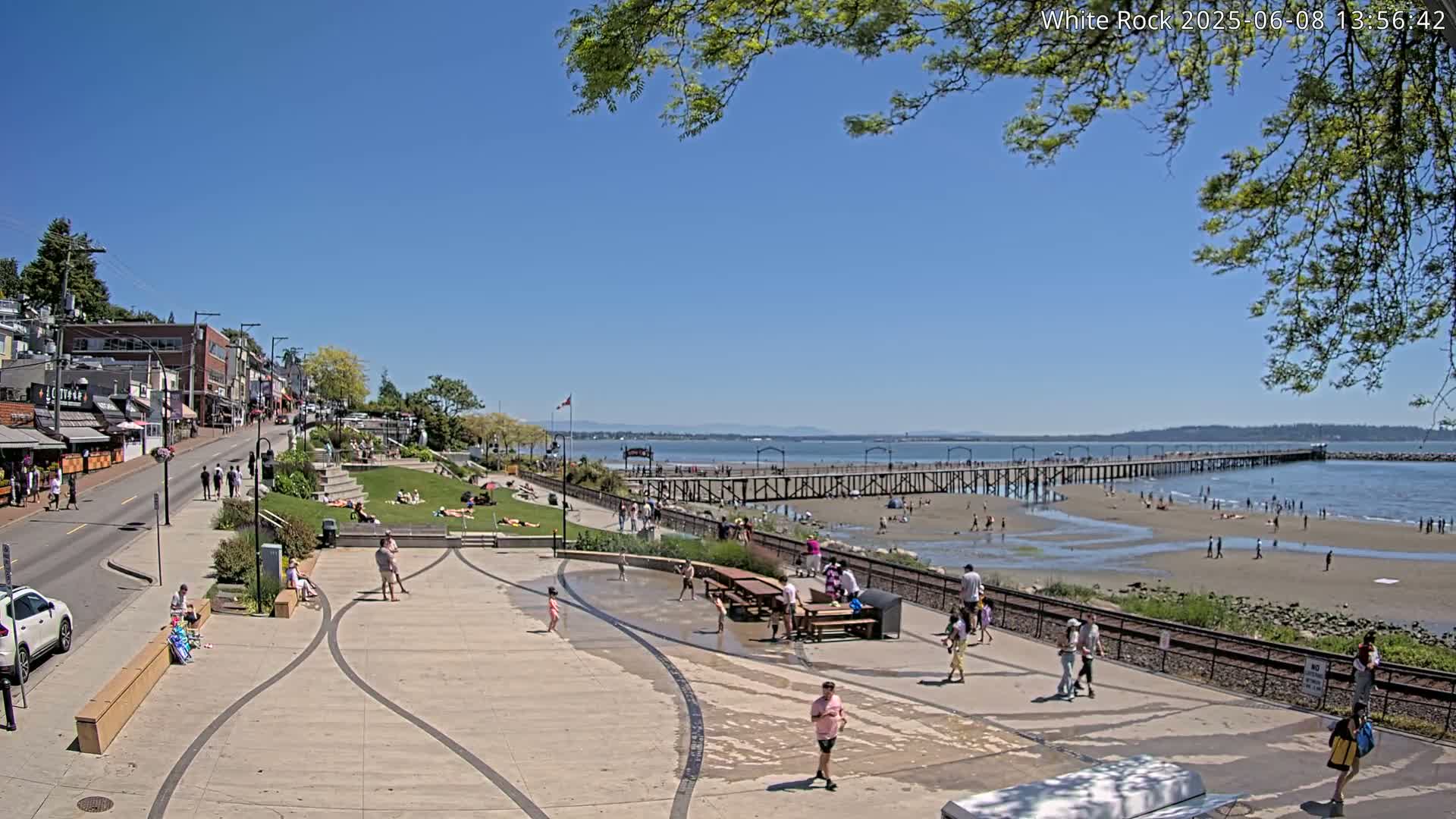 White Rock City & Pier Live Cam - White Rock, Metro Vancouver, British Columbia, Canada