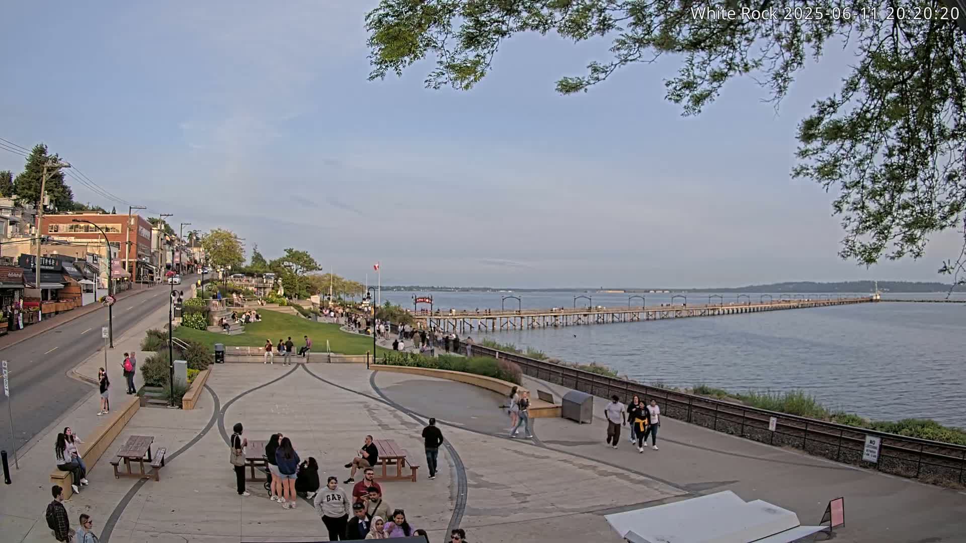White Rock City & Pier Live Cam - White Rock, Metro Vancouver, British Columbia, Canada