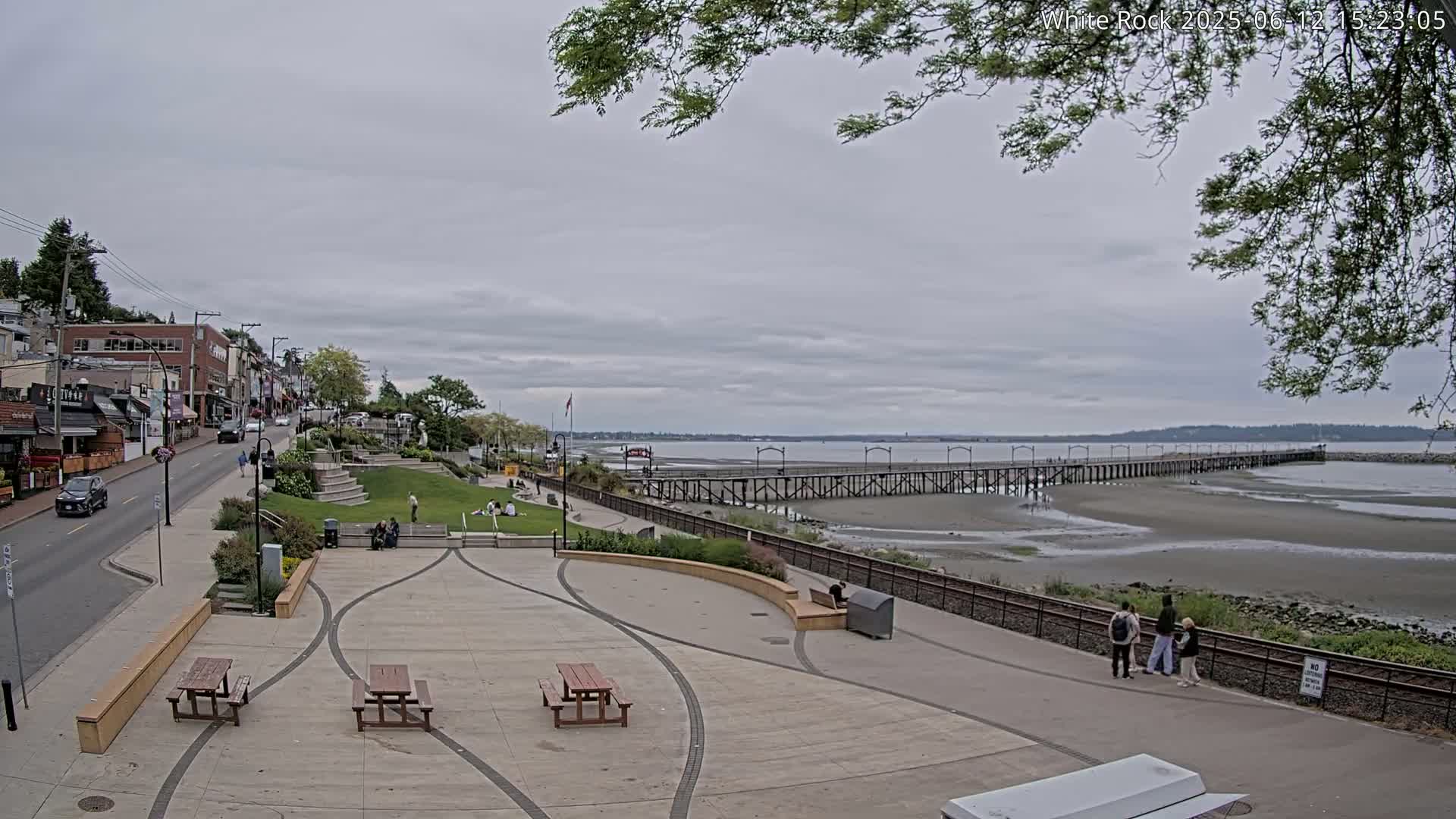 White Rock City & Pier Live Cam - White Rock, Metro Vancouver, British Columbia, Canada