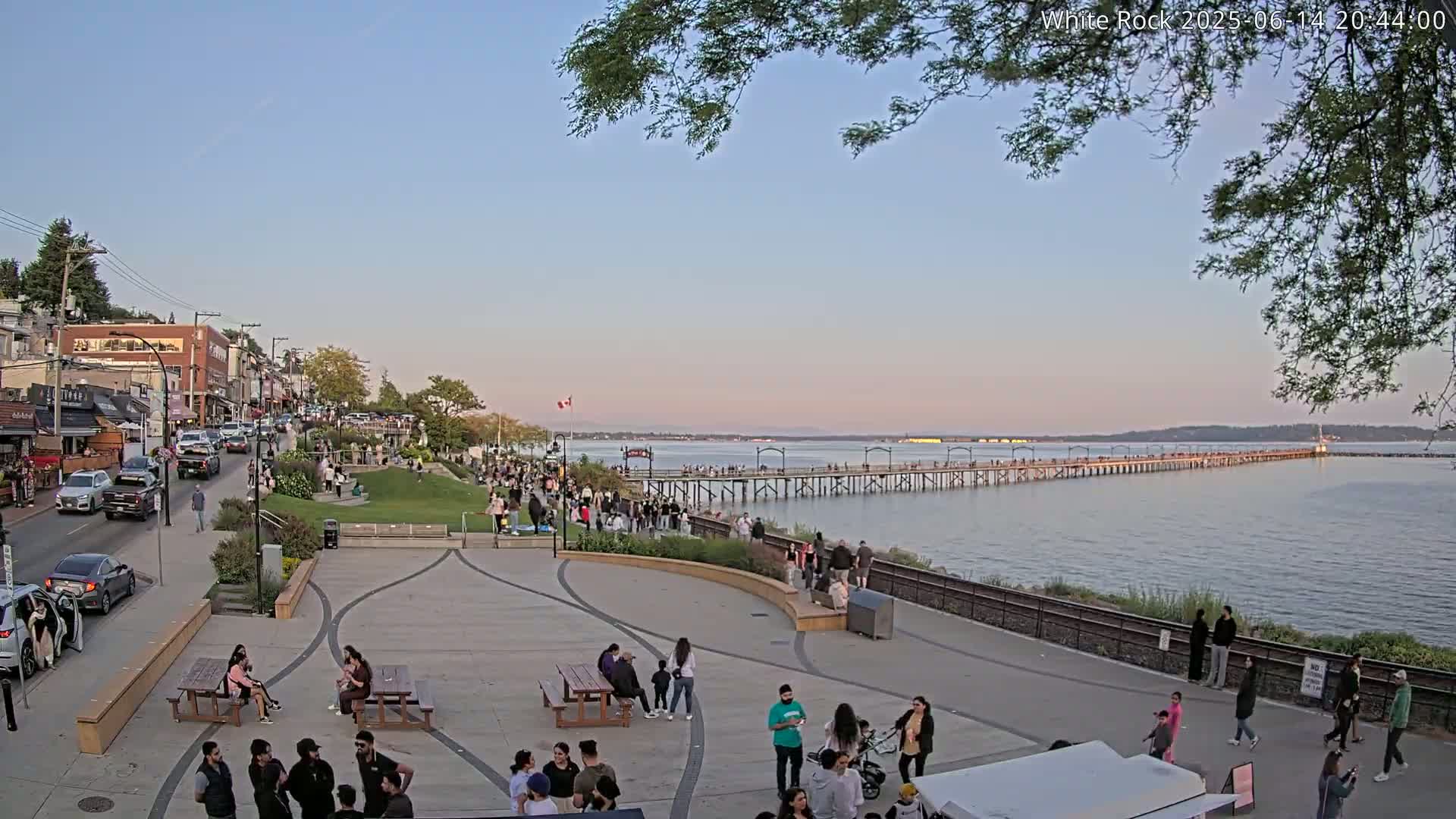 White Rock City & Pier Live Cam - White Rock, Metro Vancouver, British Columbia, Canada