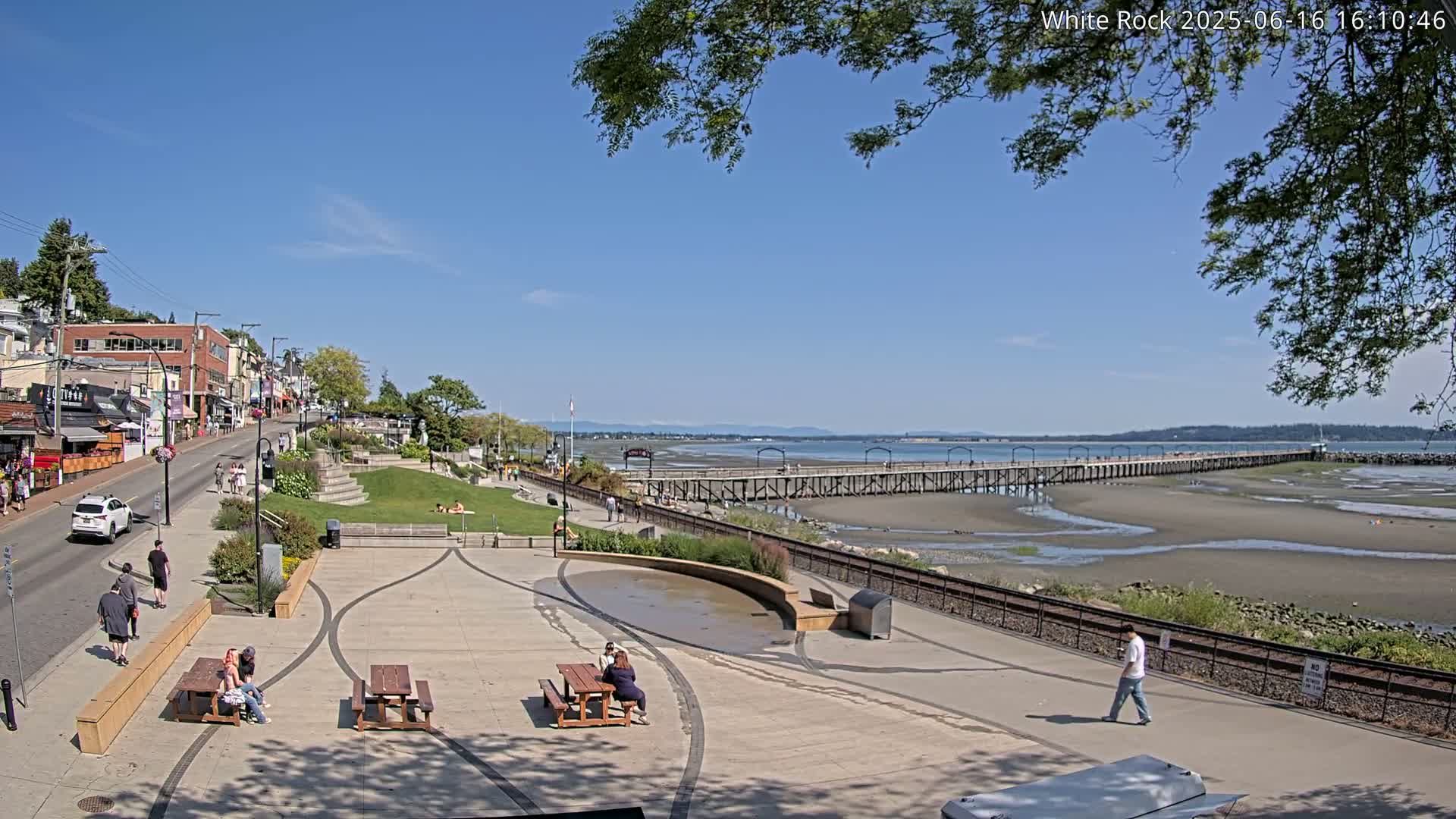 White Rock City & Pier Live Cam - White Rock, Metro Vancouver, British Columbia, Canada
