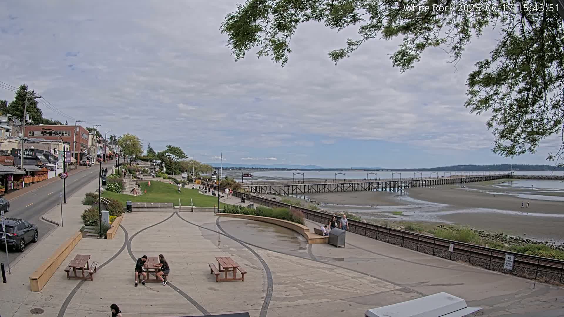 White Rock City & Pier Live Cam - White Rock, Metro Vancouver, British Columbia, Canada