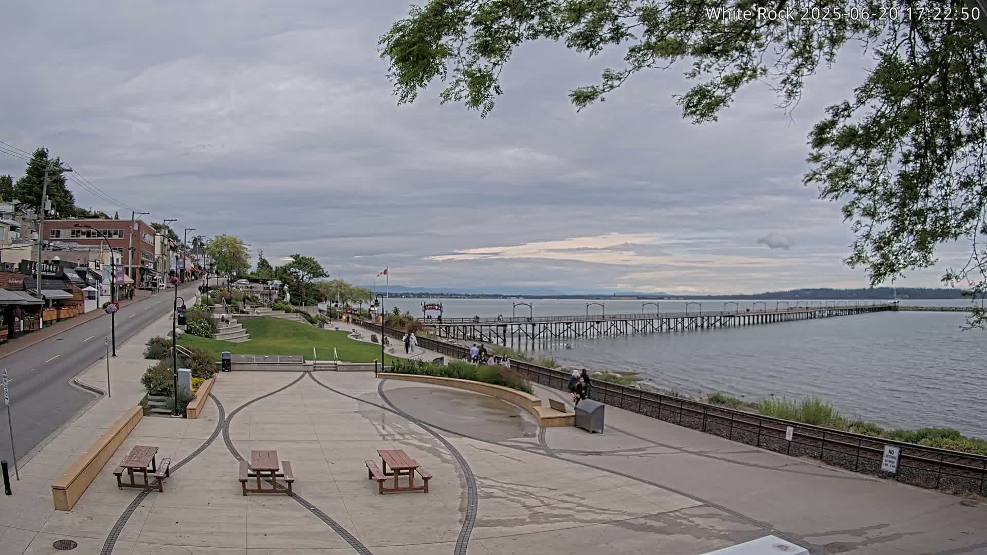 White Rock City & Pier Live Cam - White Rock, Metro Vancouver, British Columbia, Canada