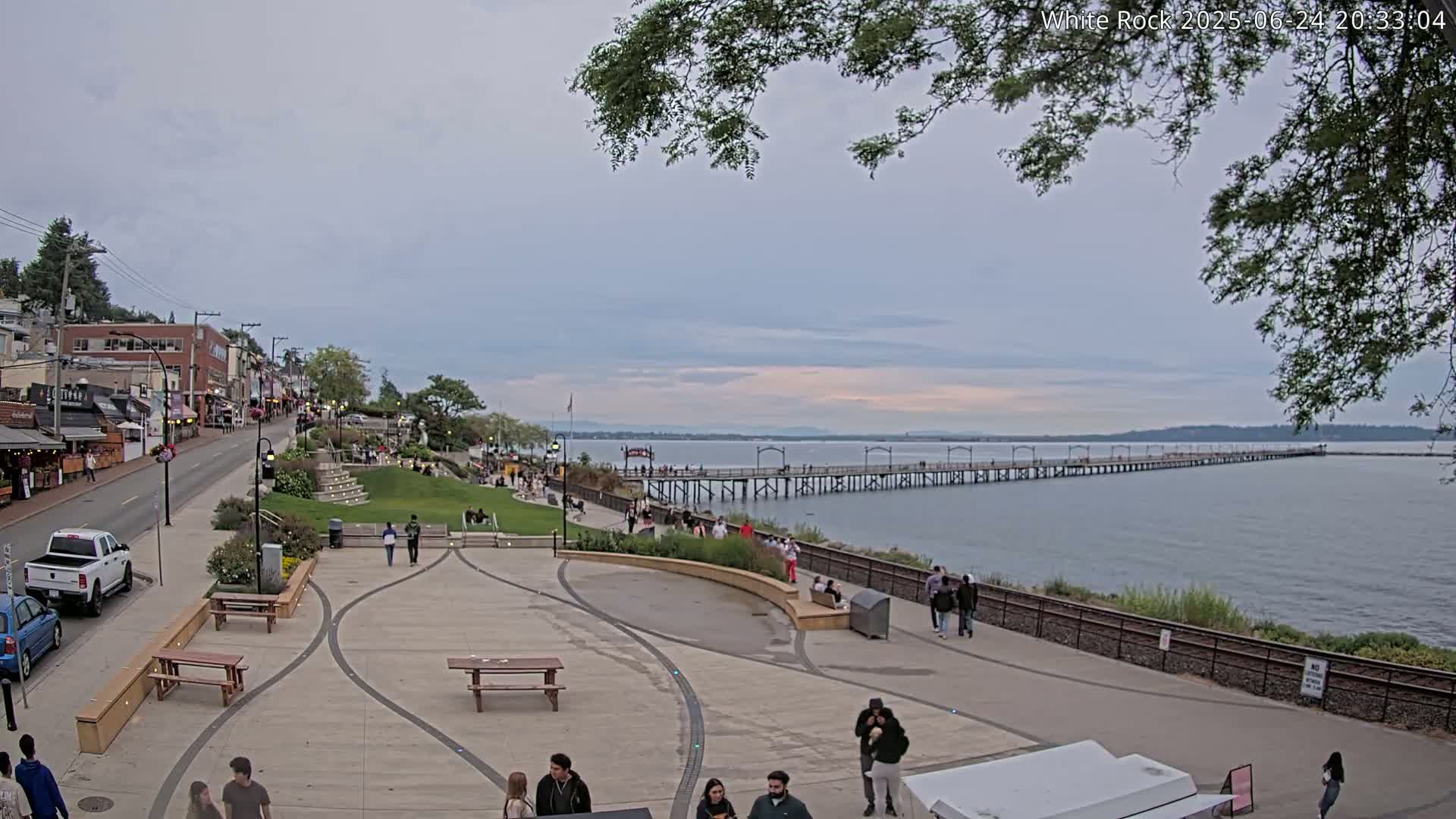 White Rock City & Pier Live Cam - White Rock, Metro Vancouver, British Columbia, Canada