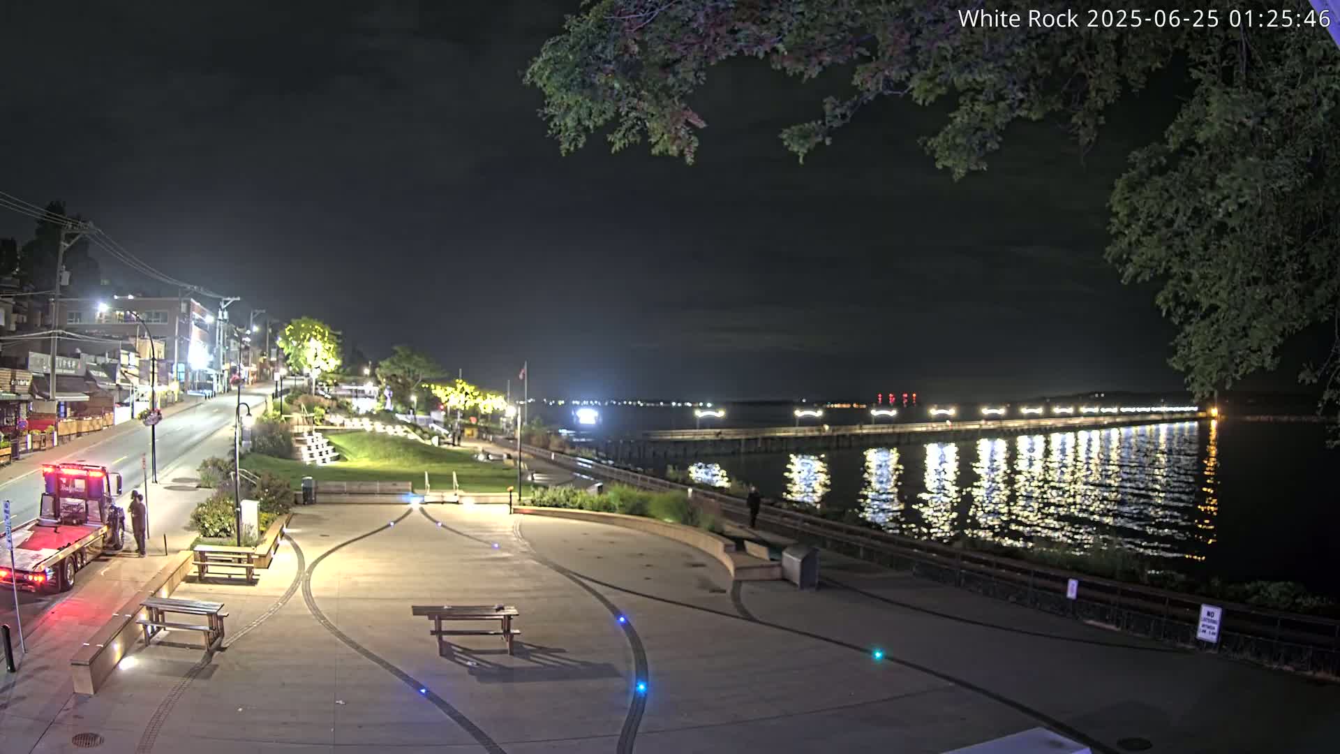White Rock City & Pier Live Cam - White Rock, Metro Vancouver, British Columbia, Canada