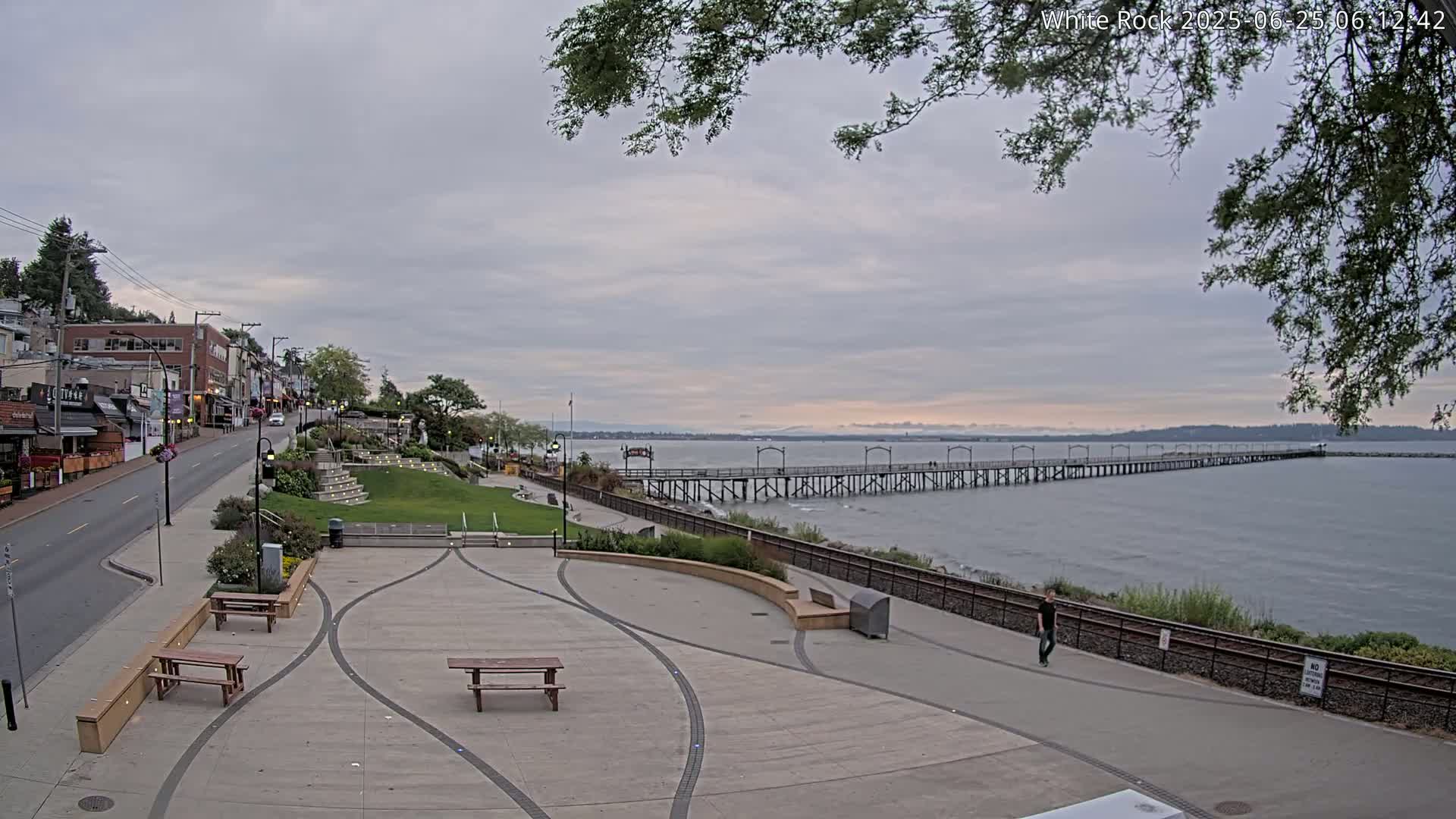White Rock City & Pier Live Cam - White Rock, Metro Vancouver, British Columbia, Canada