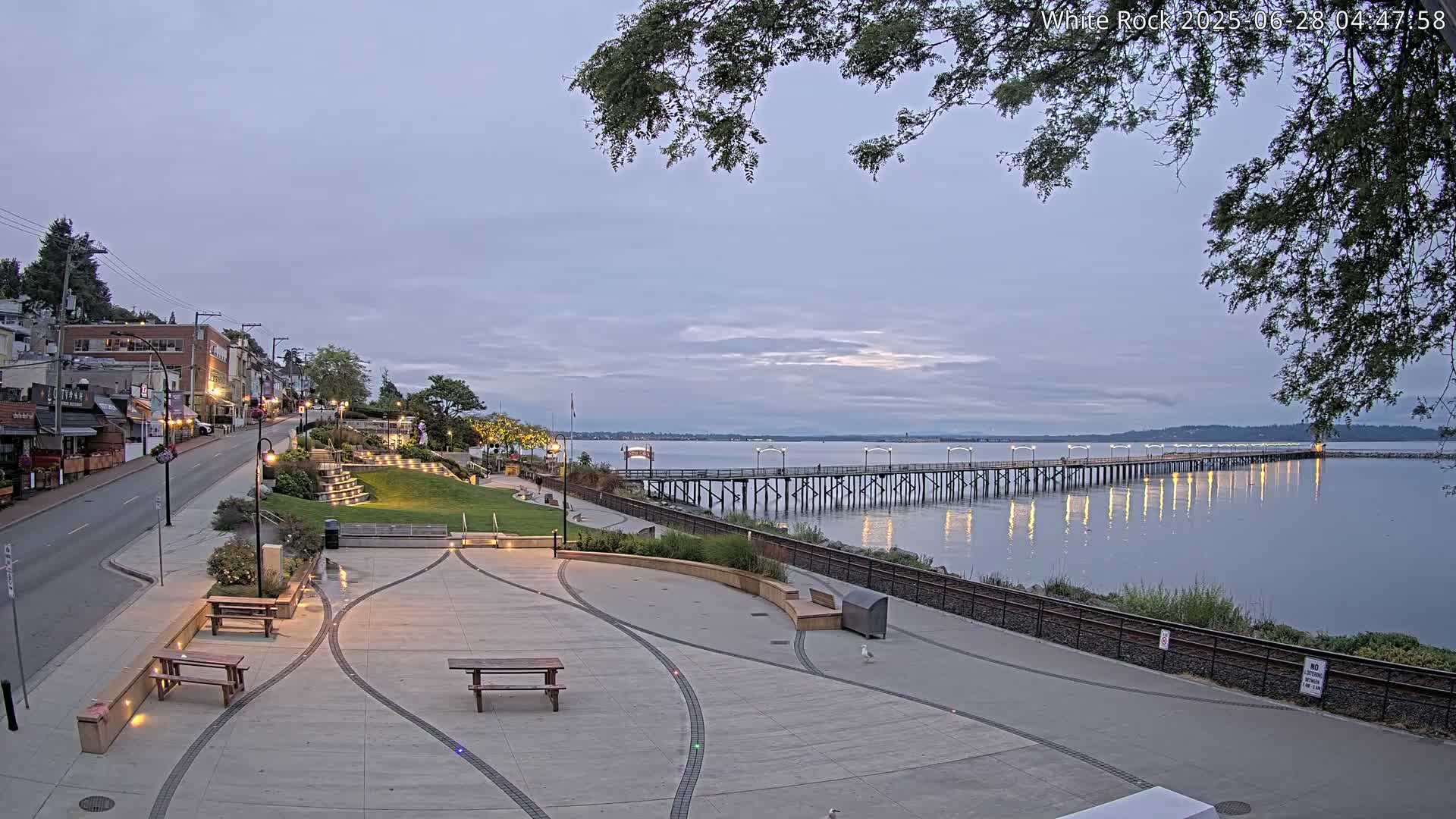White Rock City & Pier Live Cam - White Rock, Metro Vancouver, British Columbia, Canada
