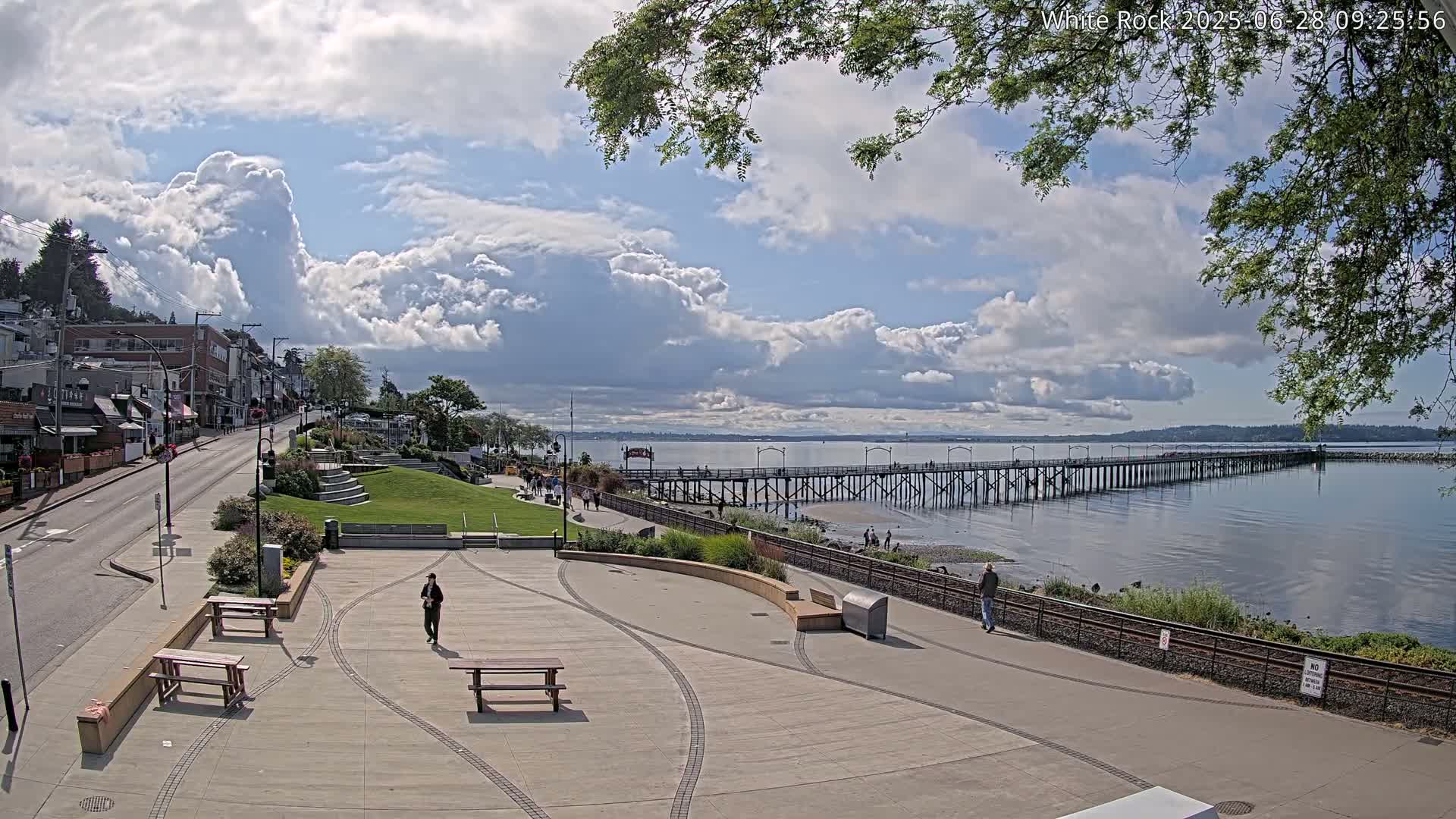 White Rock City & Pier Live Cam - White Rock, Metro Vancouver, British Columbia, Canada