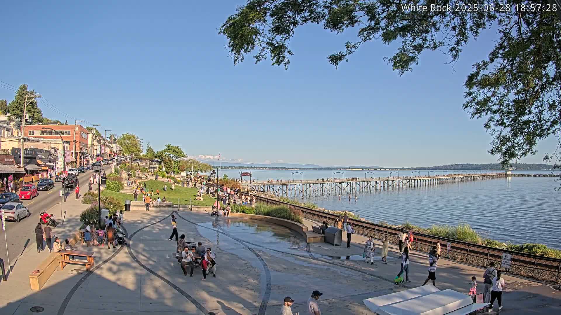 White Rock City & Pier Live Cam - White Rock, Metro Vancouver, British Columbia, Canada