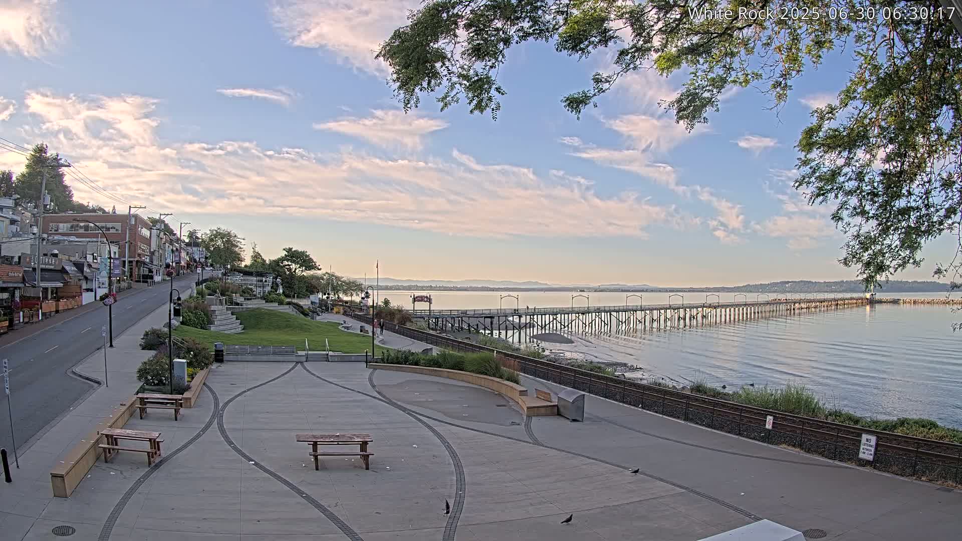 White Rock City & Pier Live Cam - White Rock, Metro Vancouver, British Columbia, Canada