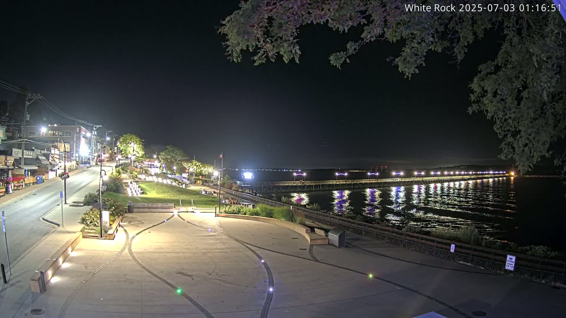 White Rock City & Pier Live Cam - White Rock, Metro Vancouver, British Columbia, Canada