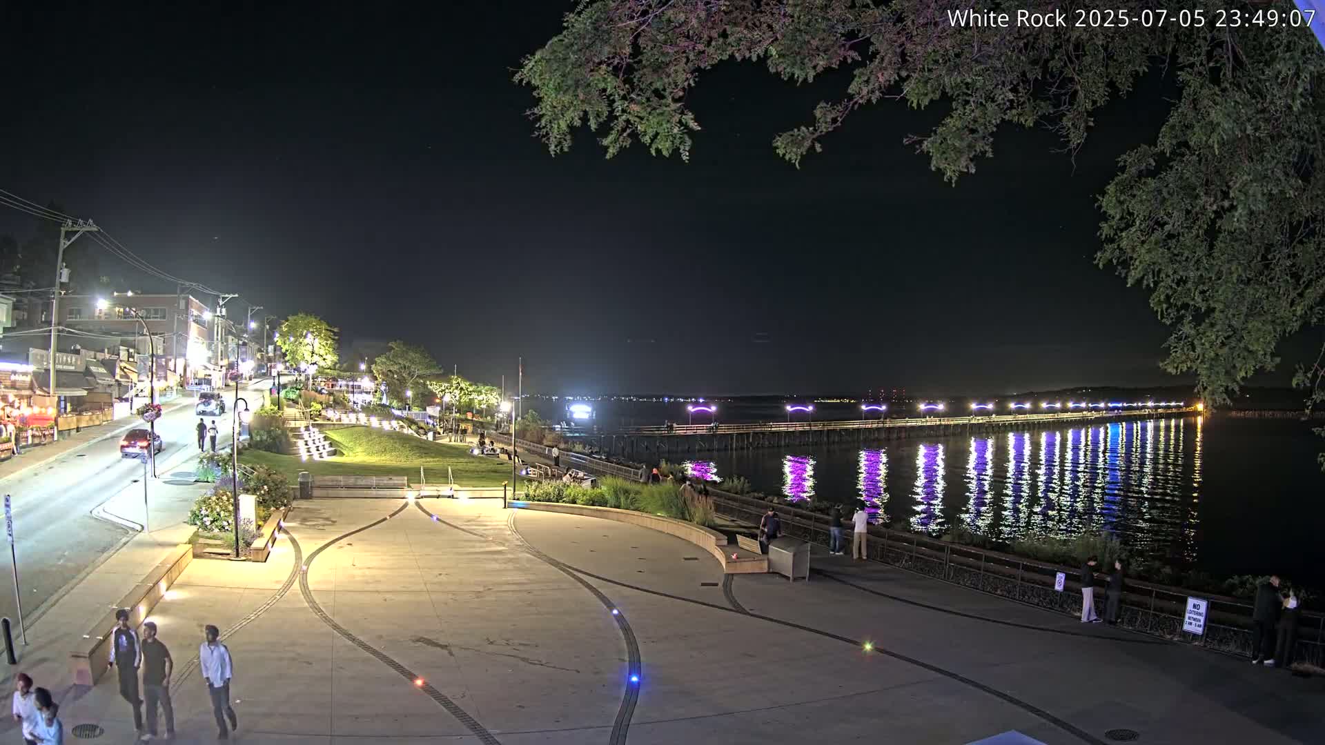 White Rock City & Pier Live Cam - White Rock, Metro Vancouver, British Columbia, Canada
