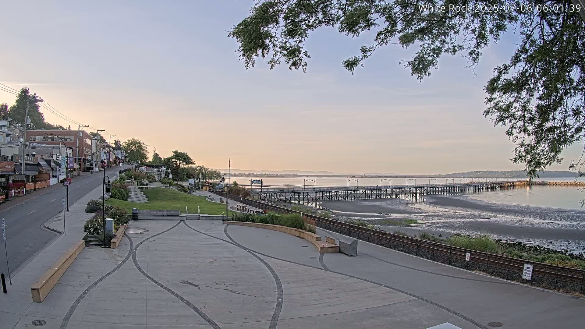 White Rock City & Pier Live Cam - White Rock, Metro Vancouver, British Columbia, Canada