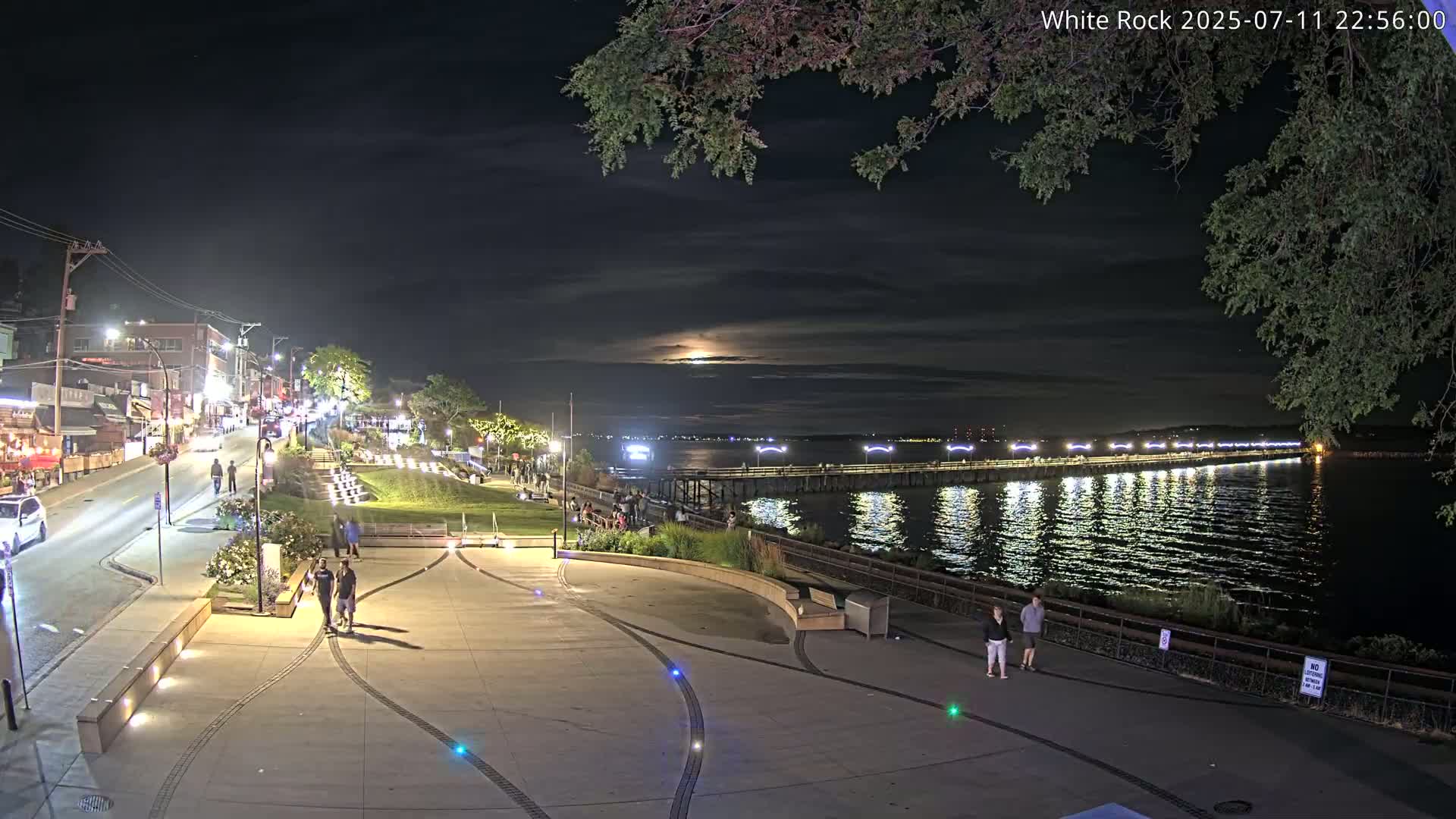 White Rock City & Pier Live Cam - White Rock, Metro Vancouver, British Columbia, Canada