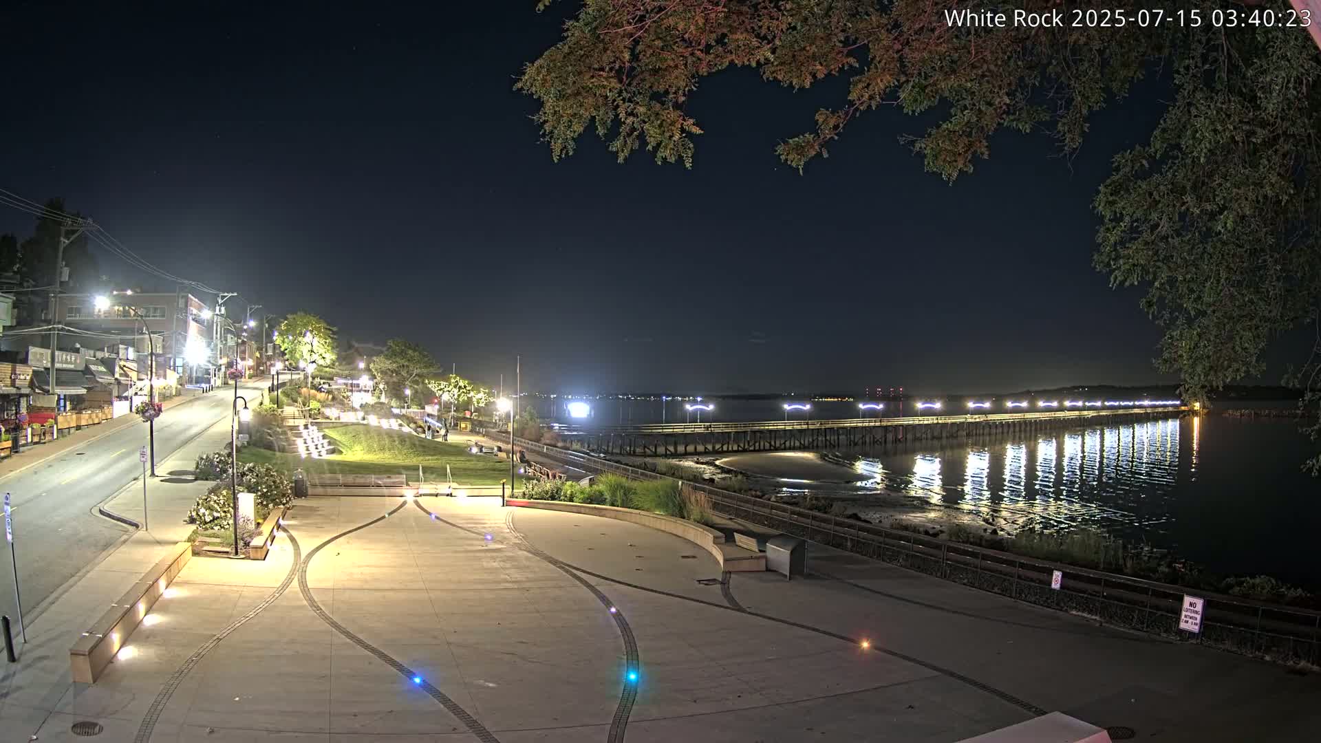 White Rock City & Pier Live Cam - White Rock, Metro Vancouver, British Columbia, Canada