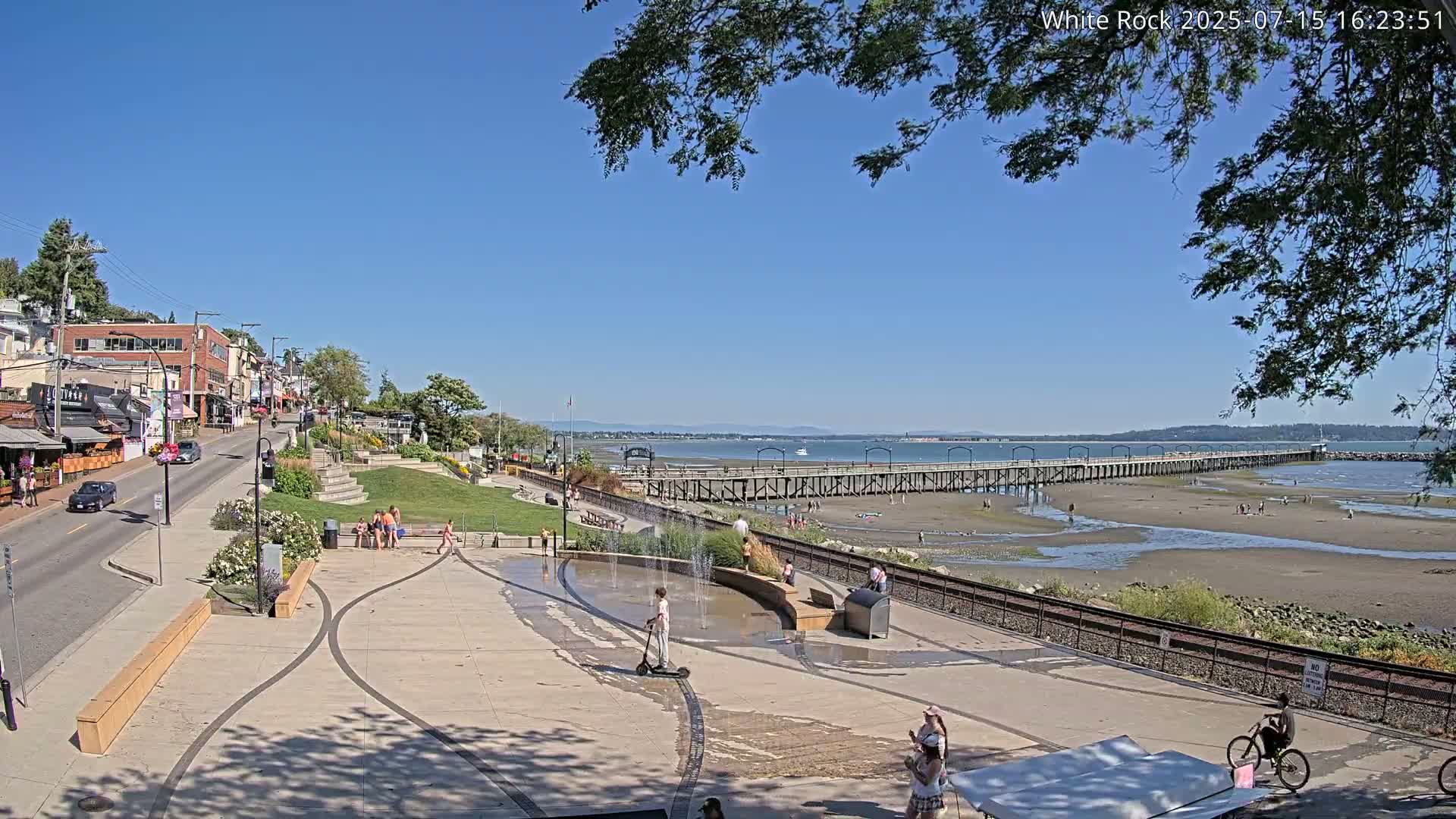 White Rock City & Pier Live Cam - White Rock, Metro Vancouver, British Columbia, Canada