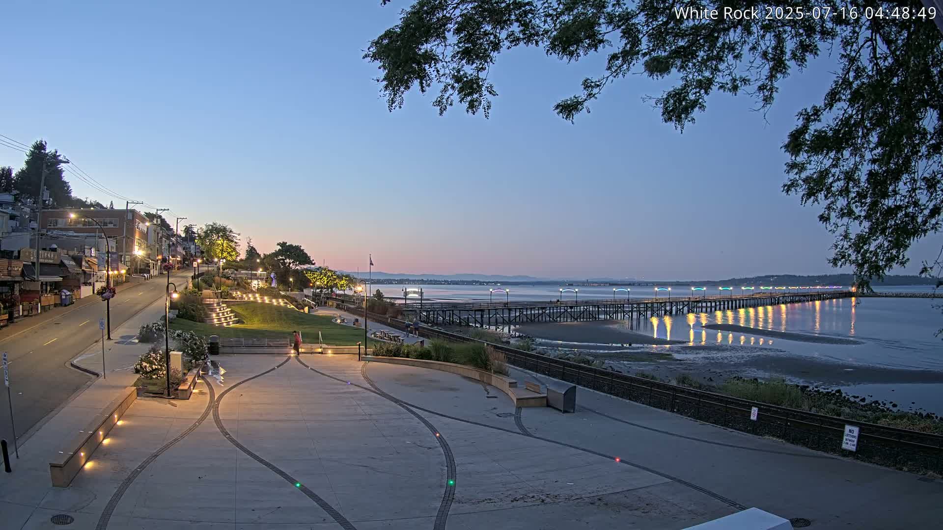 White Rock City & Pier Live Cam - White Rock, Metro Vancouver, British Columbia, Canada