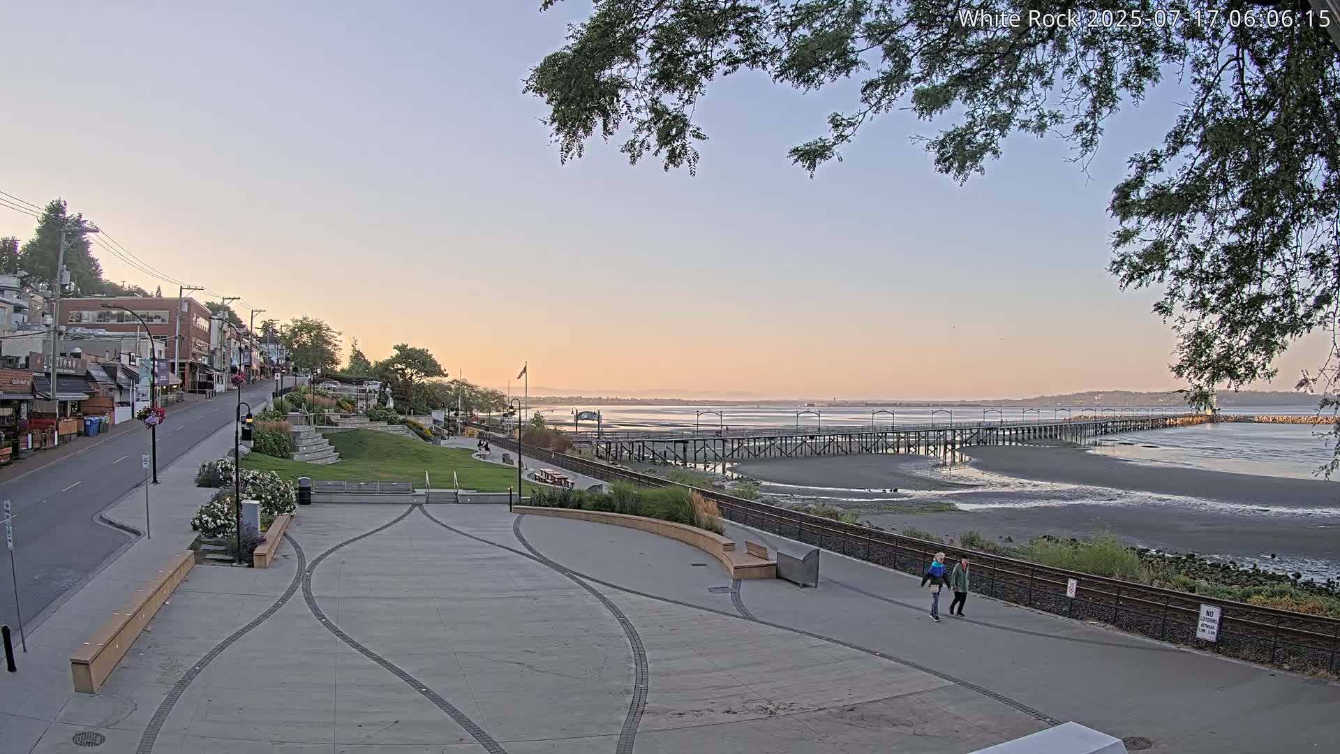 White Rock City & Pier Live Cam - White Rock, Metro Vancouver, British Columbia, Canada