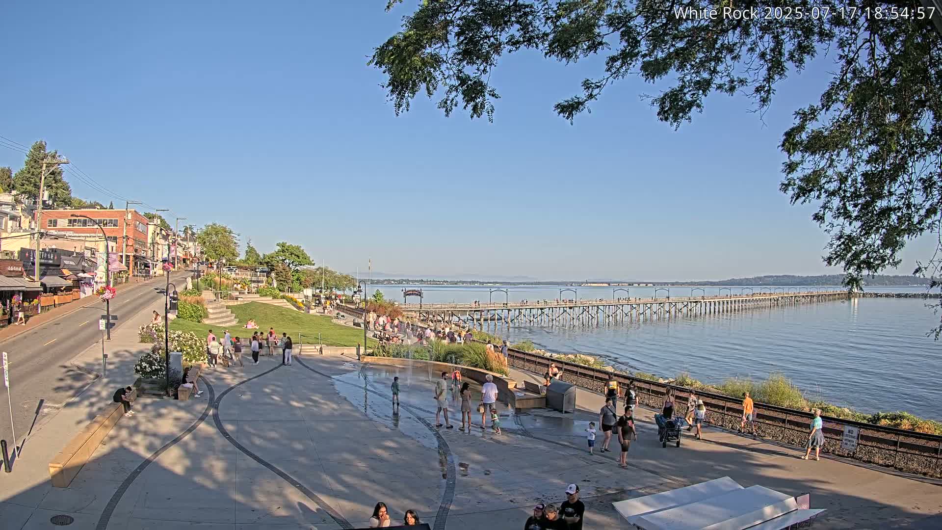 White Rock City & Pier Live Cam - White Rock, Metro Vancouver, British Columbia, Canada