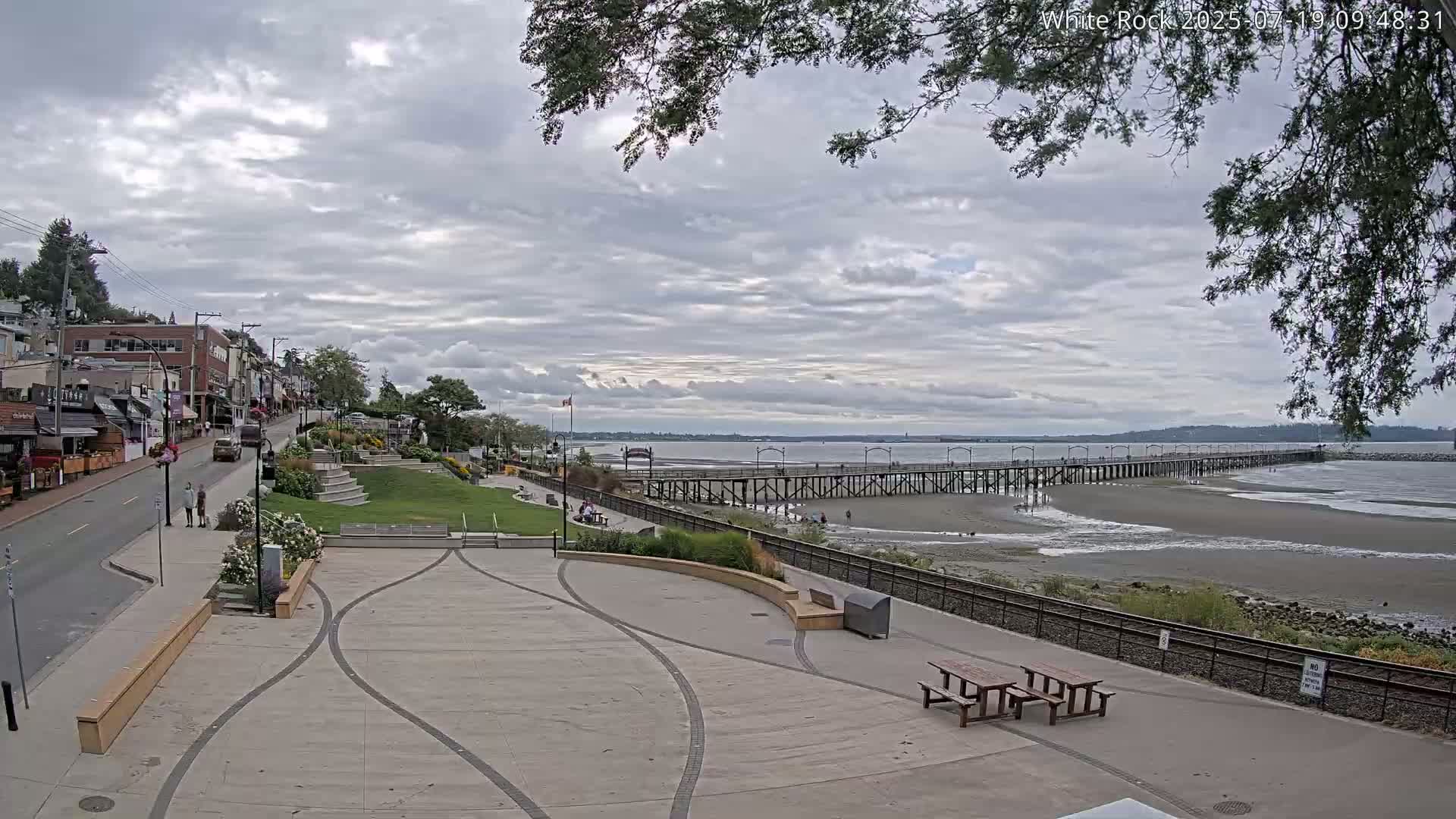 White Rock City & Pier Live Cam - White Rock, Metro Vancouver, British Columbia, Canada