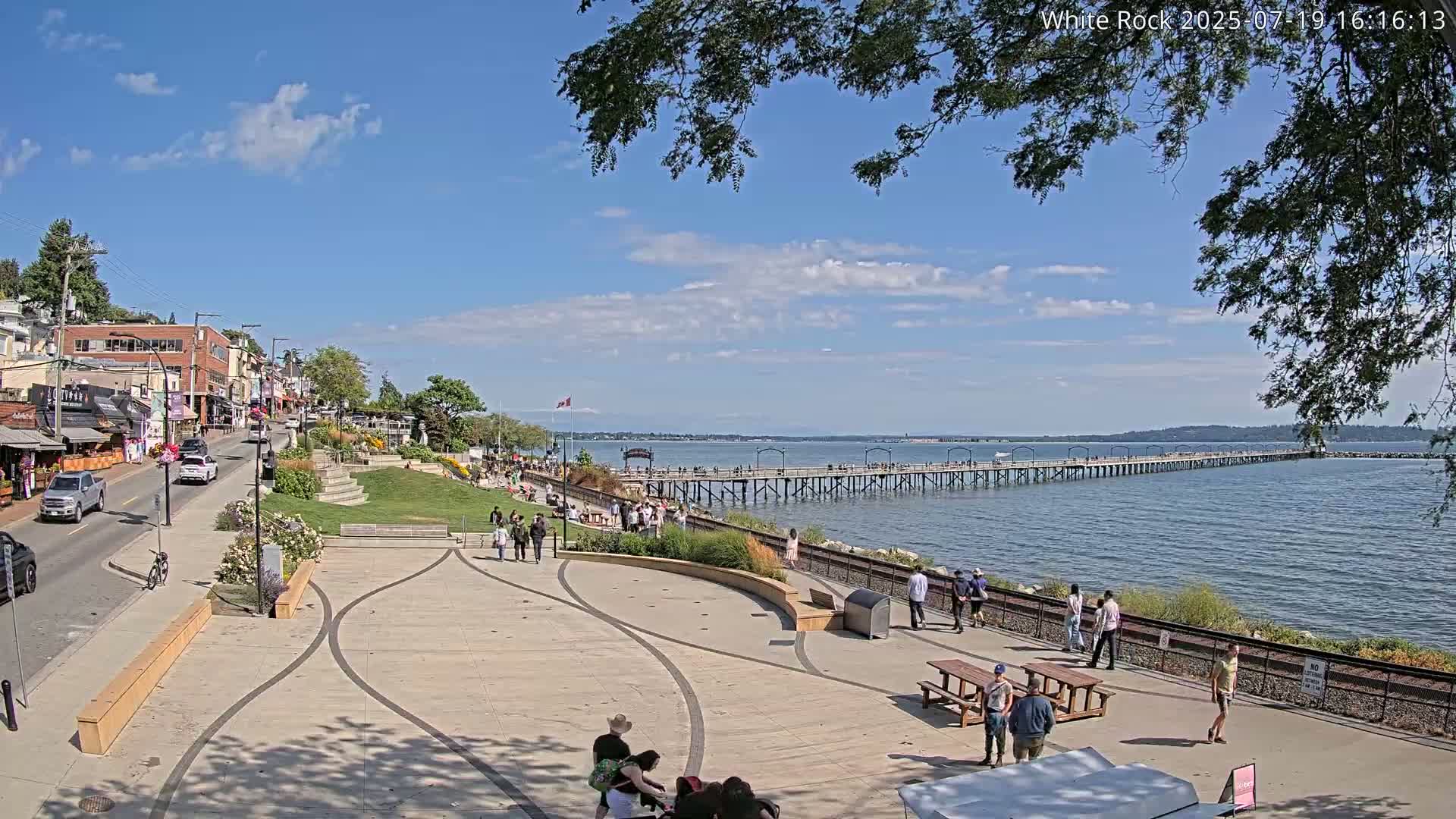 White Rock City & Pier Live Cam - White Rock, Metro Vancouver, British Columbia, Canada