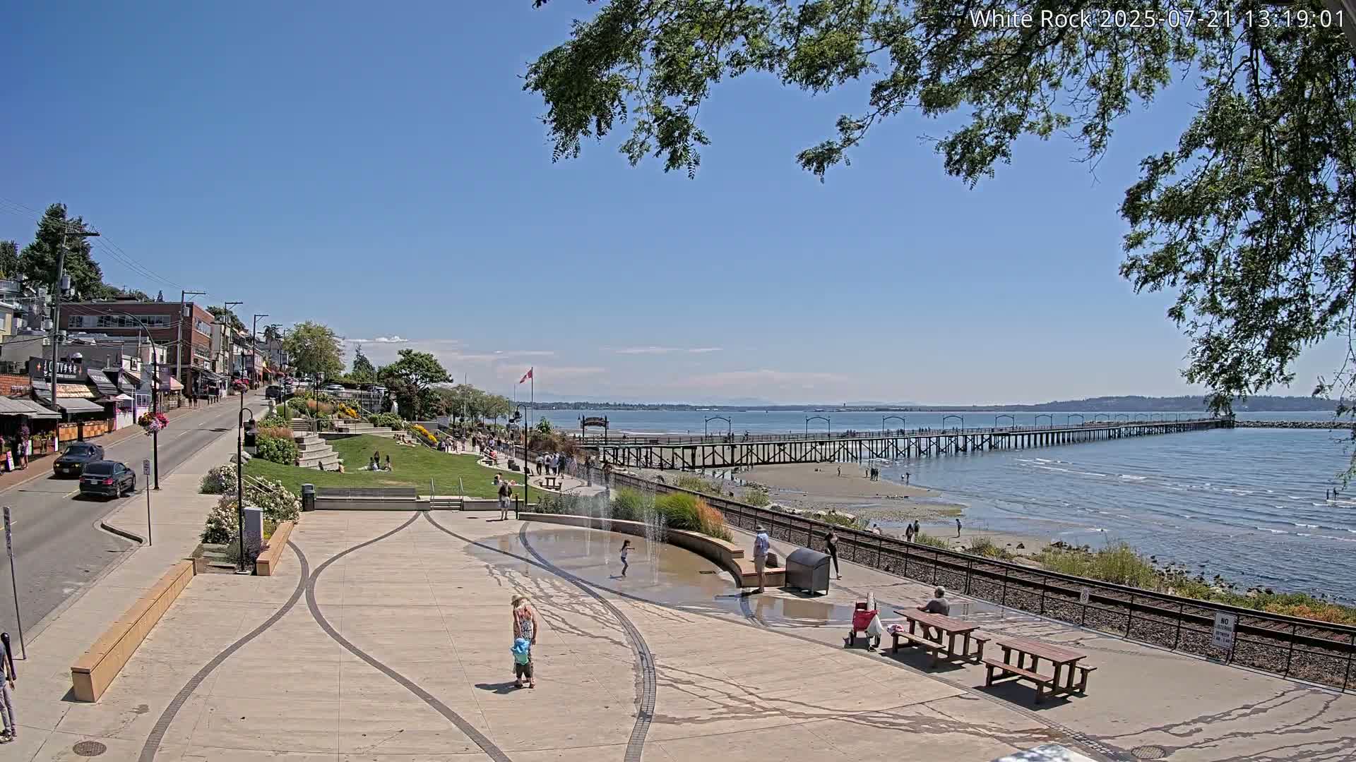 White Rock City & Pier Live Cam - White Rock, Metro Vancouver, British Columbia, Canada