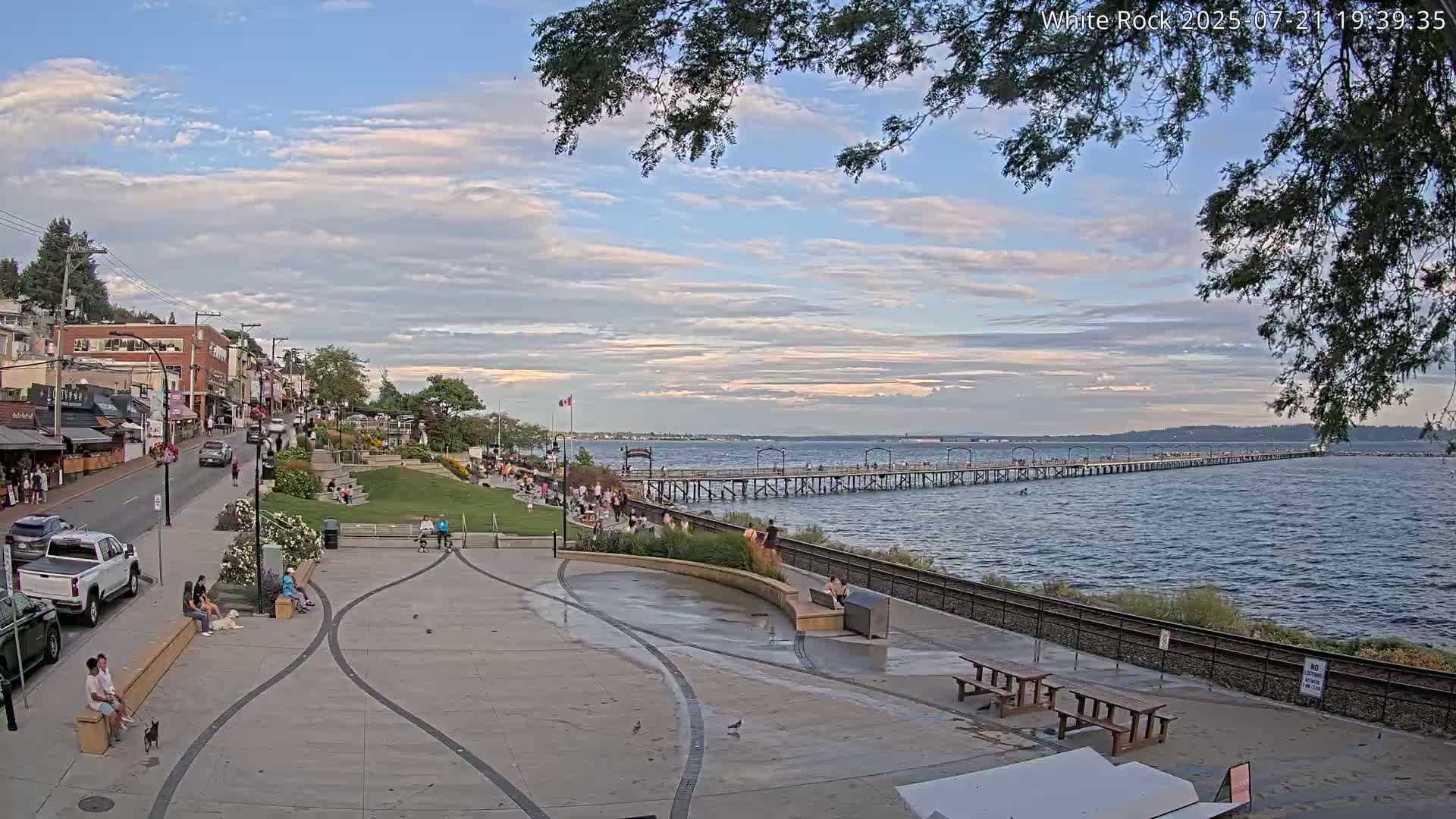 White Rock City & Pier Live Cam - White Rock, Metro Vancouver, British Columbia, Canada